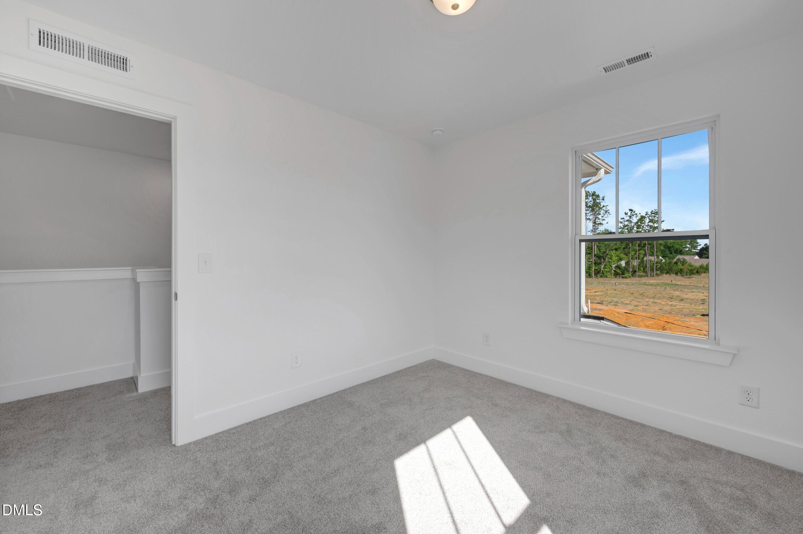 32 Serpens Drive 220 Property Photo 20