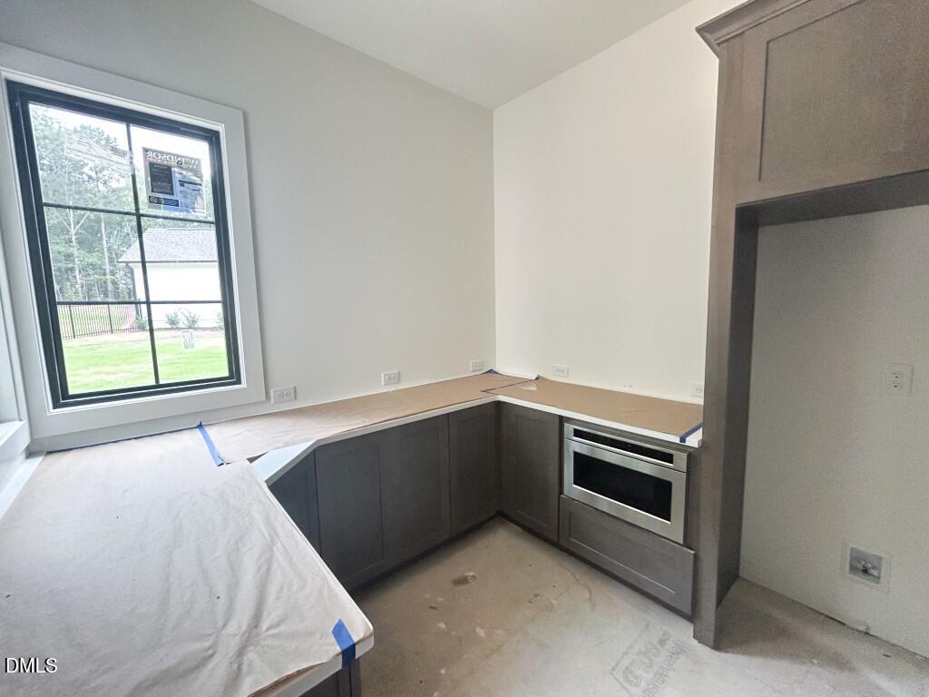 5904 Leone Pride Circle Property Photo 7
