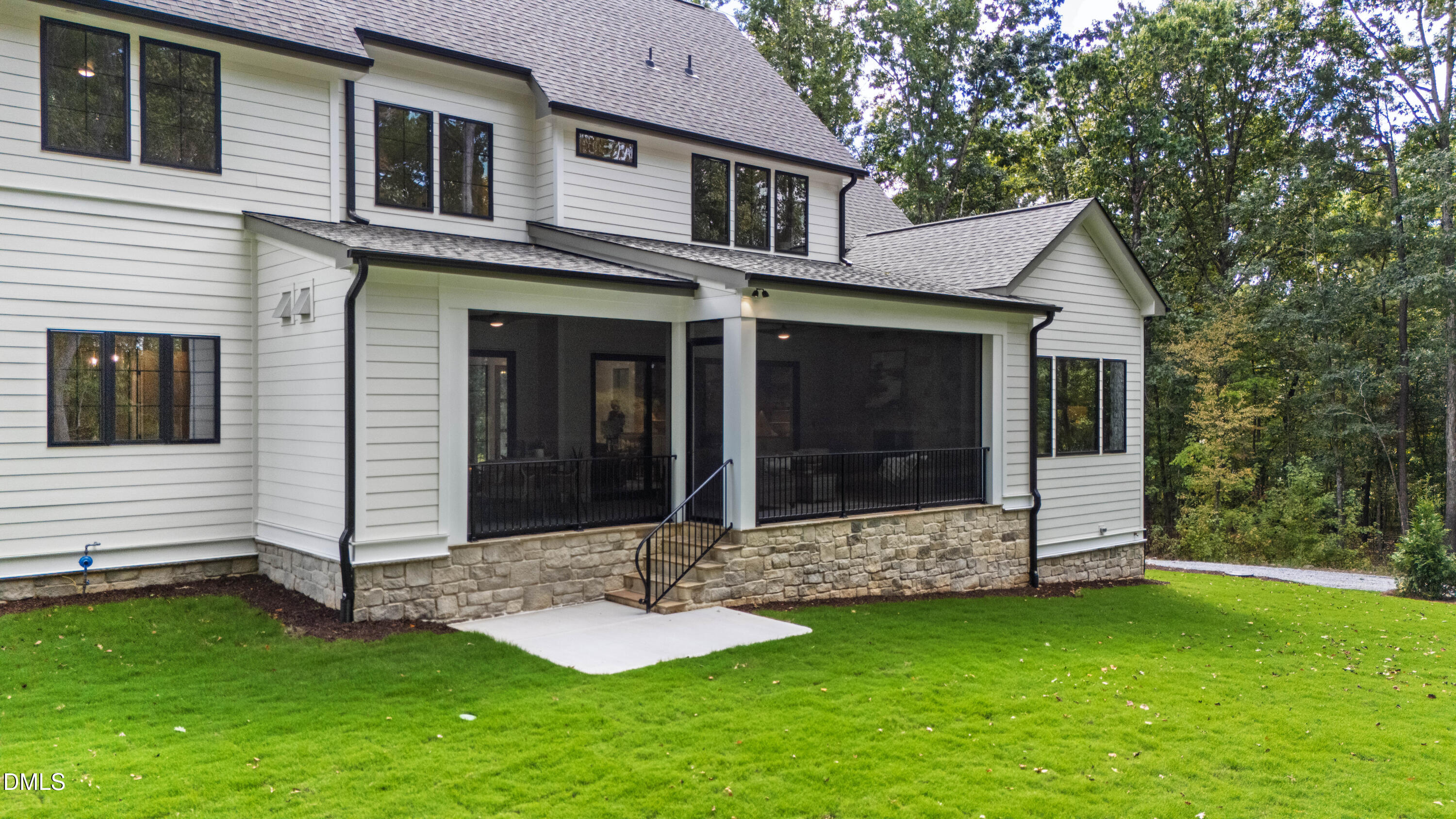 5904 Leone Pride Circle Property Photo 8