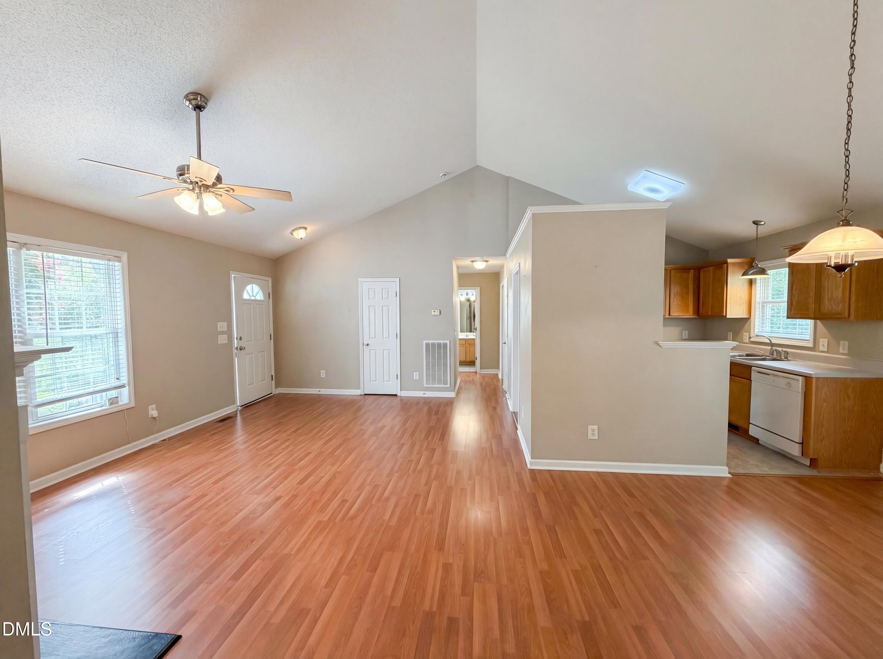 2037 Fairview Lane Property Photo 6
