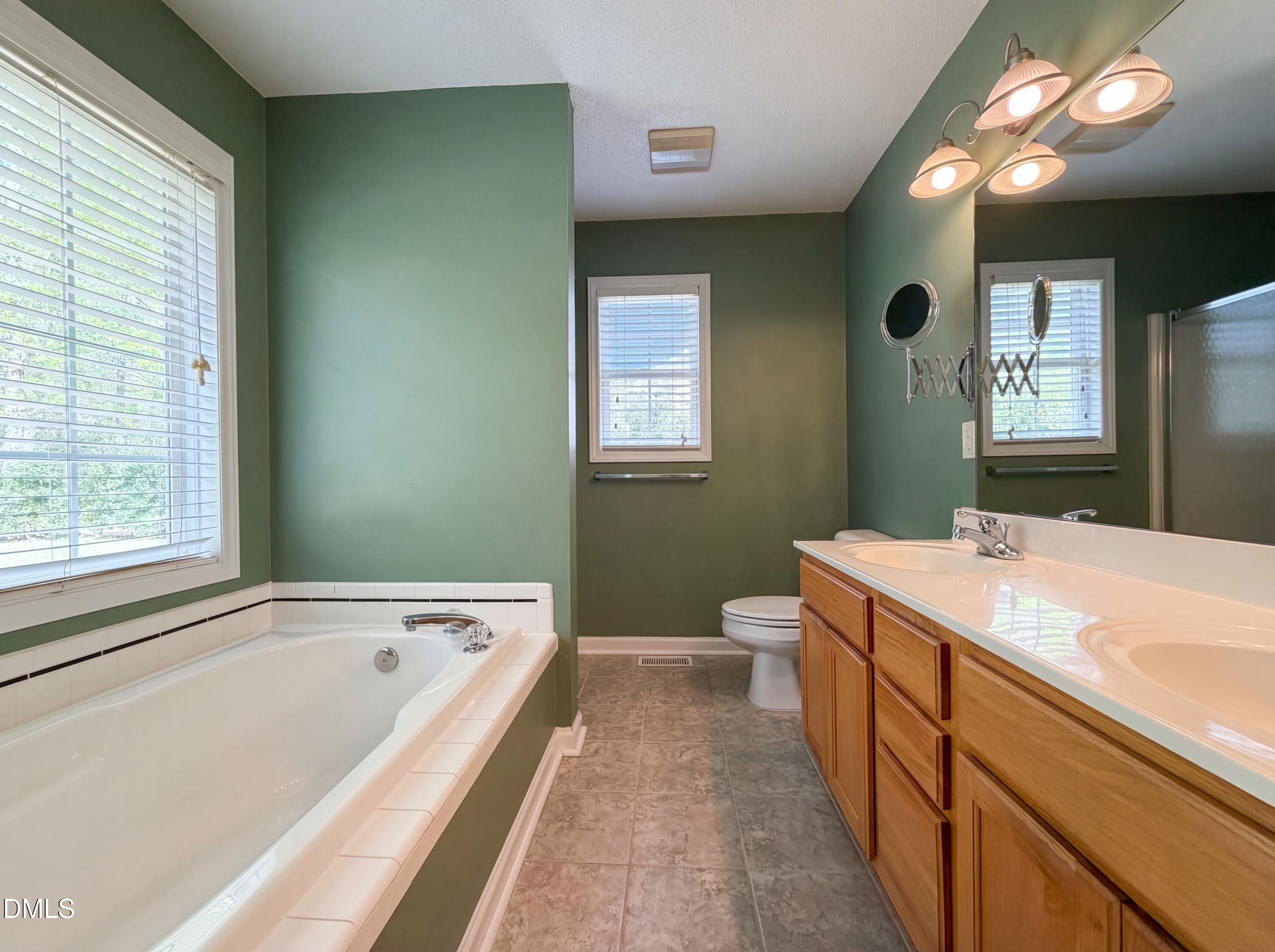 2037 Fairview Lane Property Photo 10