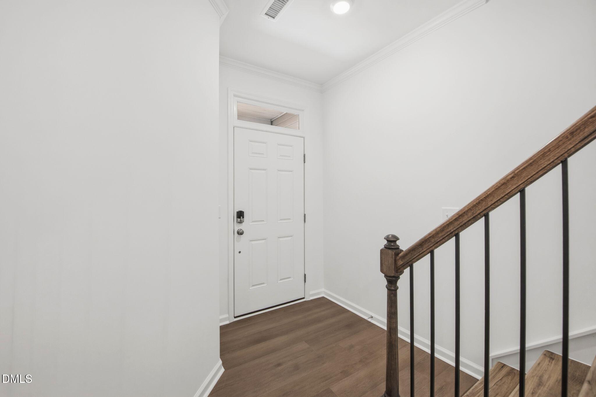 1212 Constellation Circle Property Photo 3