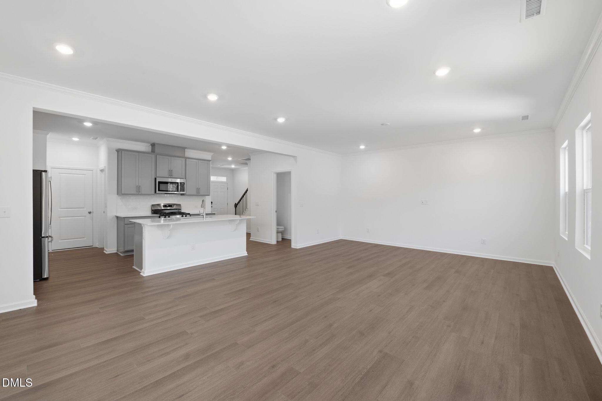 1212 Constellation Circle Property Photo 4