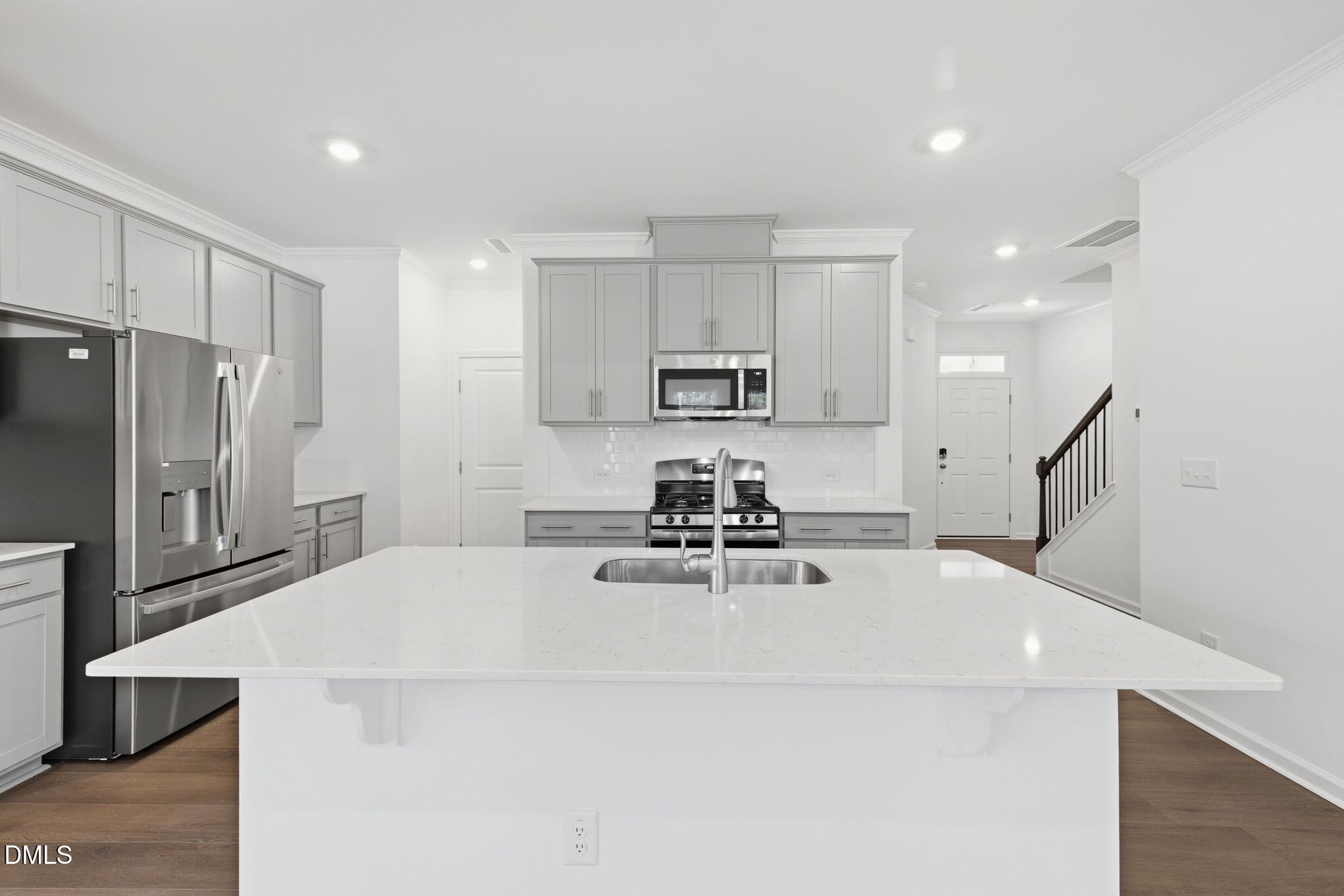 1212 Constellation Circle Property Photo 6