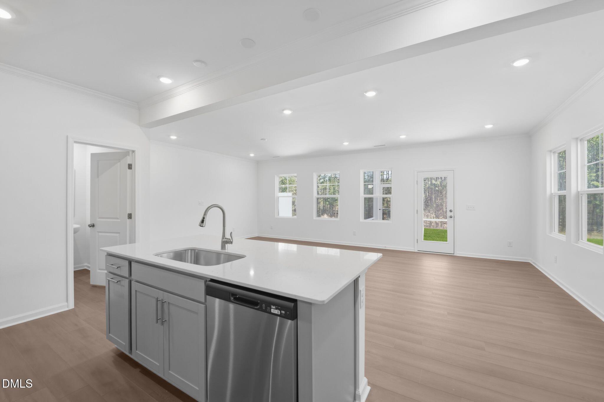1212 Constellation Circle Property Photo 7