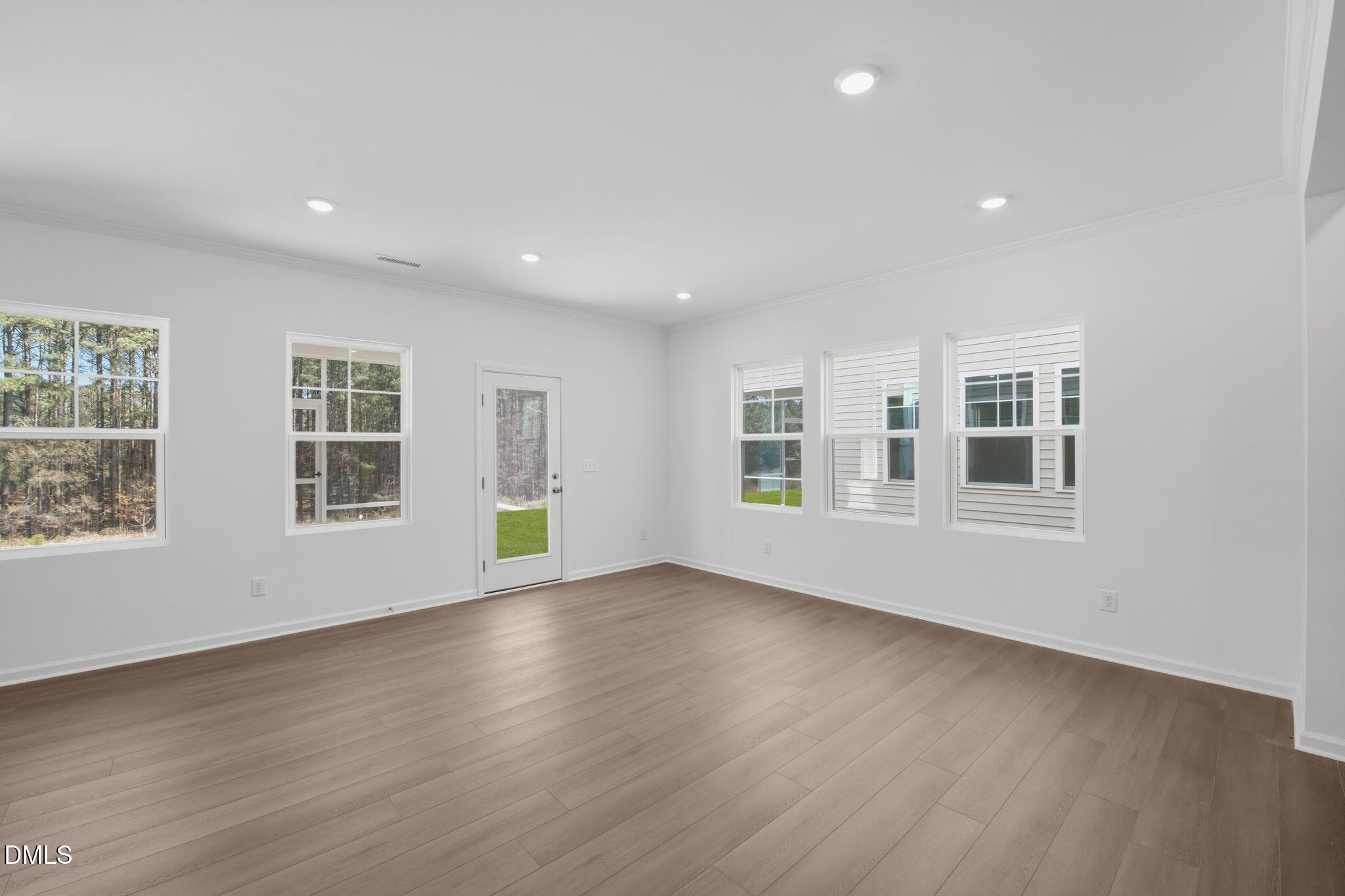 1212 Constellation Circle Property Photo 9