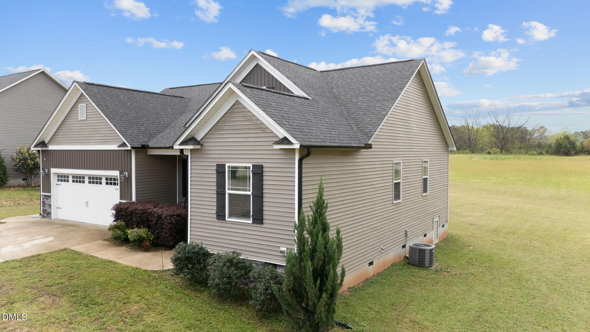 24 Carolina Landing Drive Property Photo 3