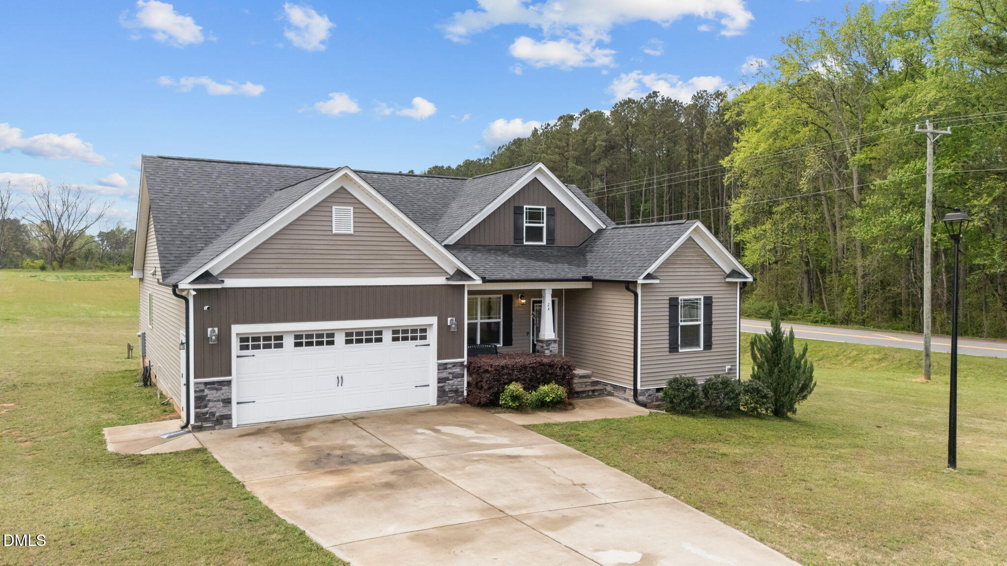 24 Carolina Landing Drive Property Photo 4