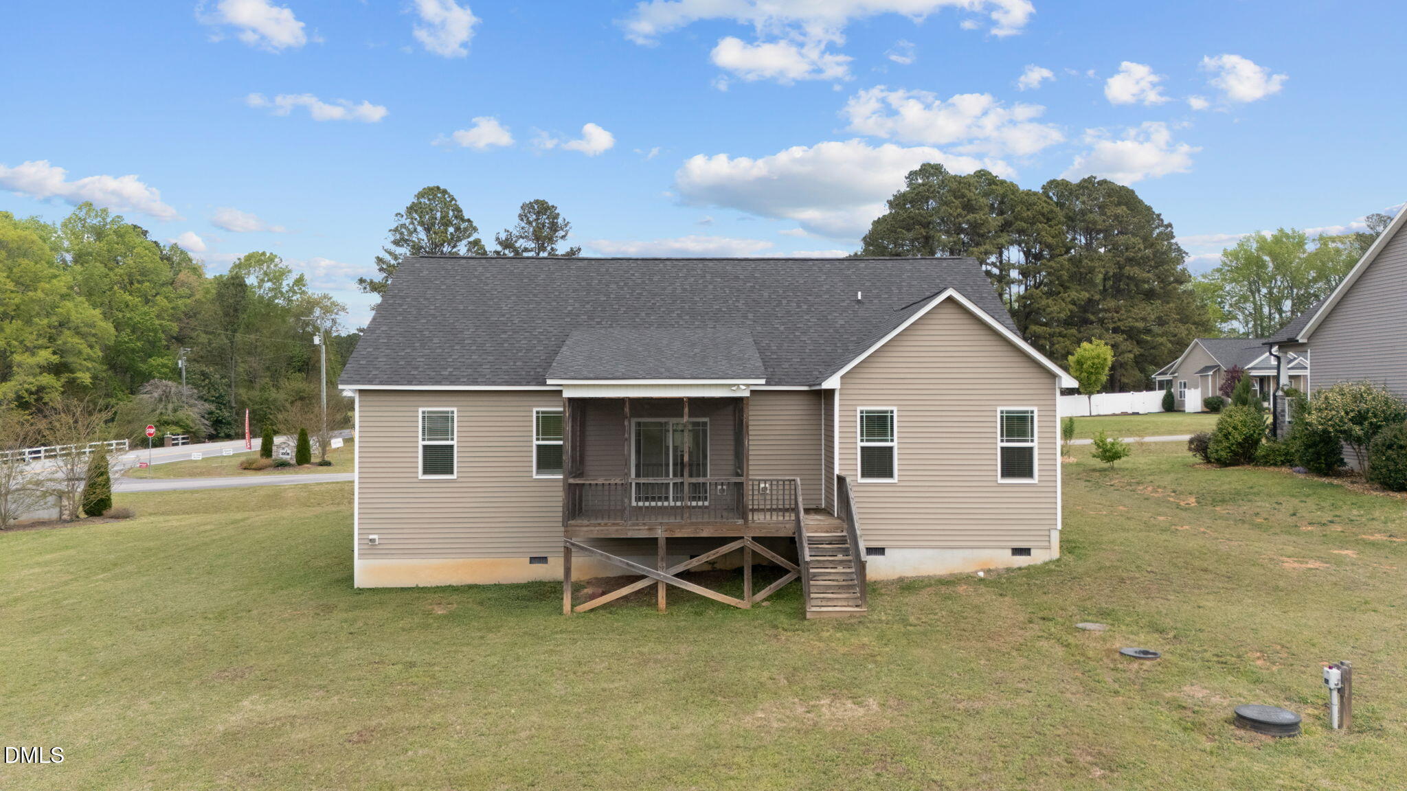 24 Carolina Landing Drive Property Photo 5