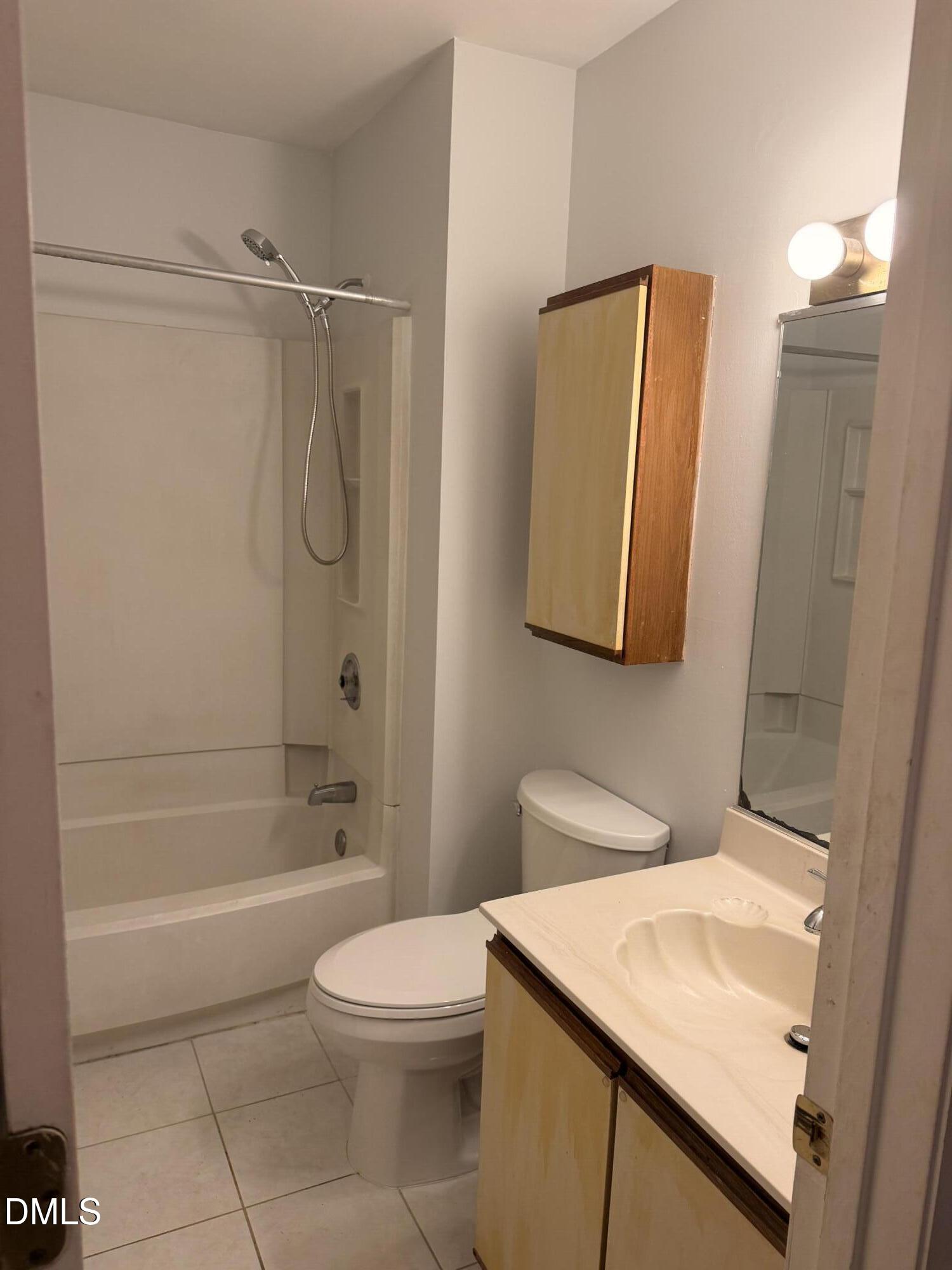225 Summerwalk Circle Property Photo 7