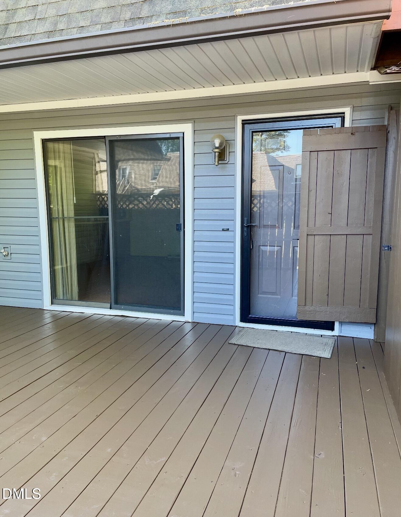 225 Summerwalk Circle Property Photo 16