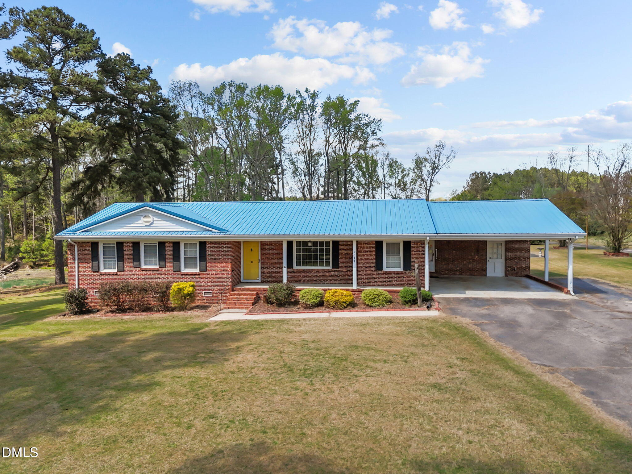 2044 Bethlehem Road Property Photo 1