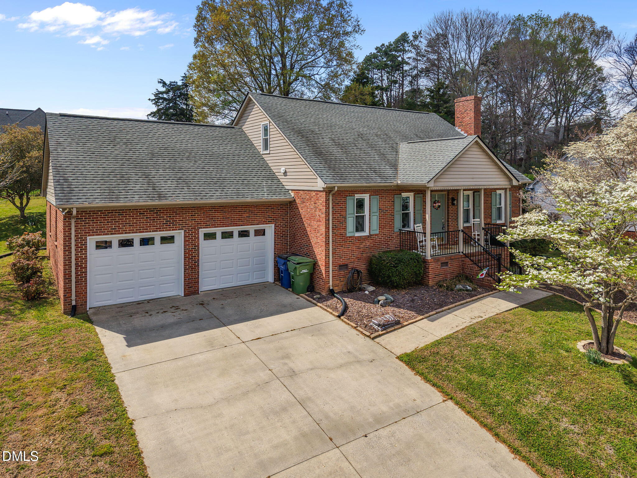 418 Wildwood Lane Property Photo 1