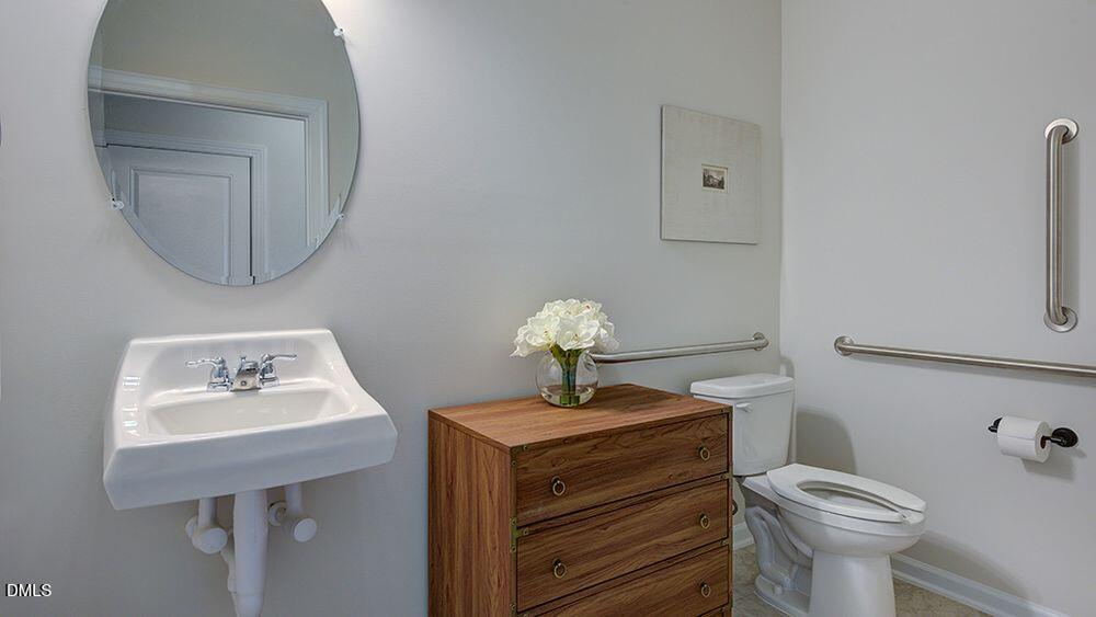 512 Soar Lane Property Photo 9