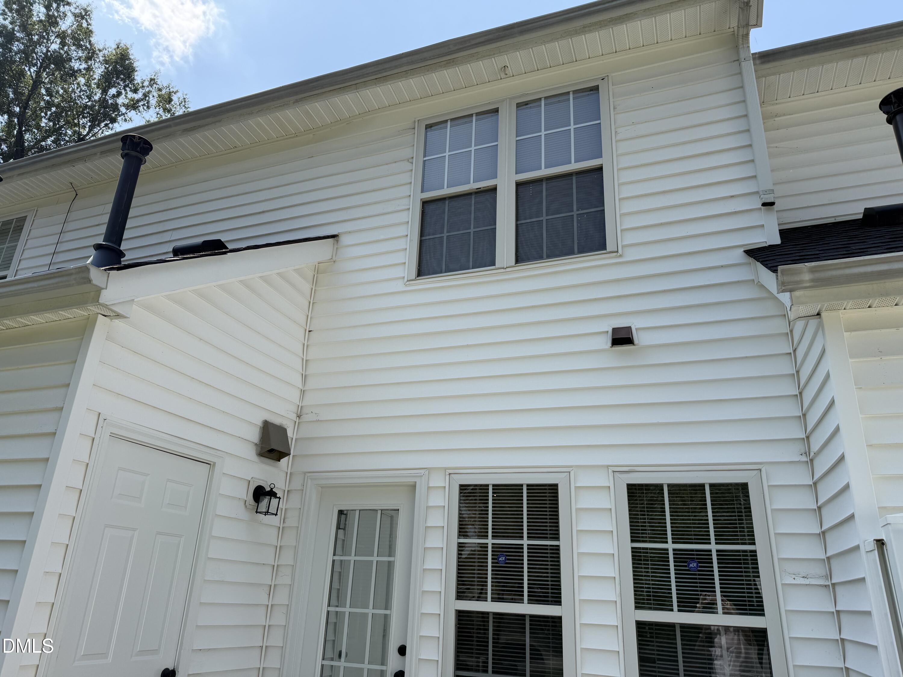 15 Moorefield Court Property Photo 27
