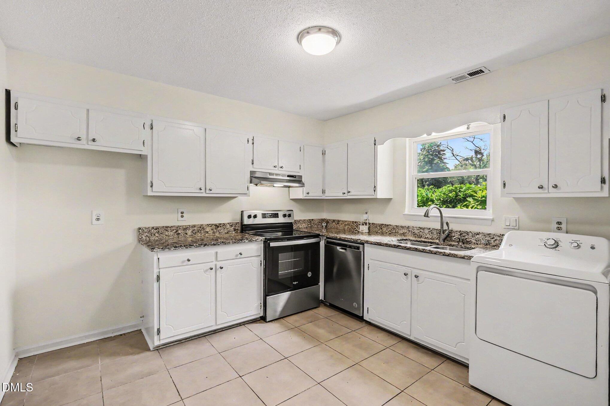 1220 Manassas Court Apt B Property Photo 15
