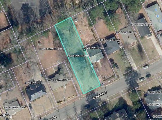 409 Edward Street Property Photo 3