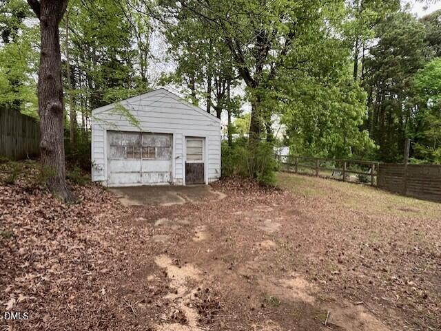 409 Edward Street Property Photo 29