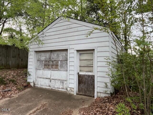 409 Edward Street Property Photo 30