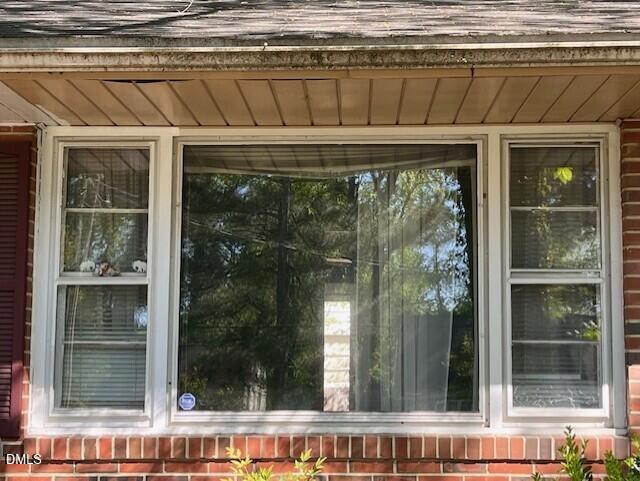 409 Edward Street Property Photo 38