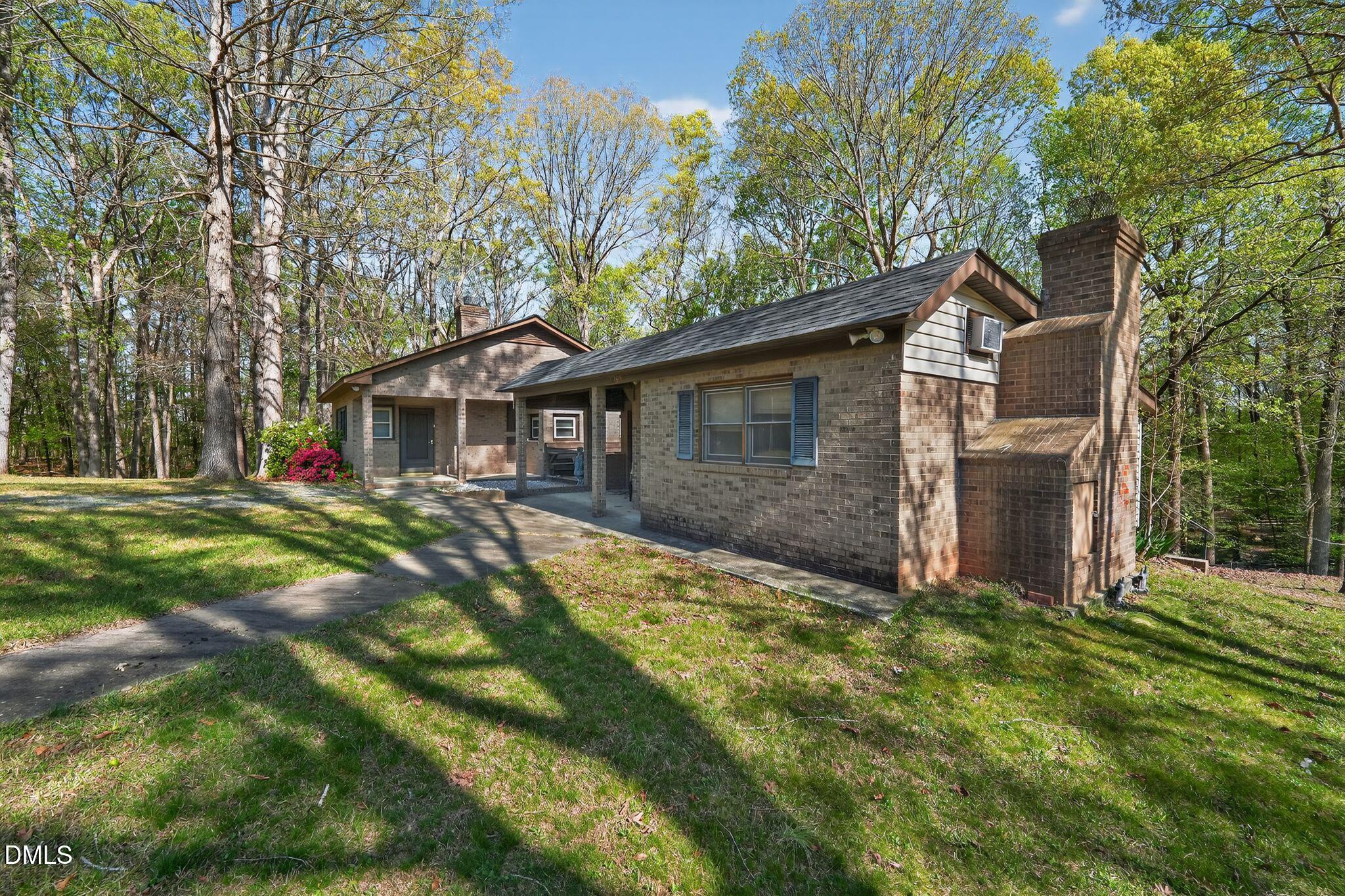 3763 Claremont Trail B