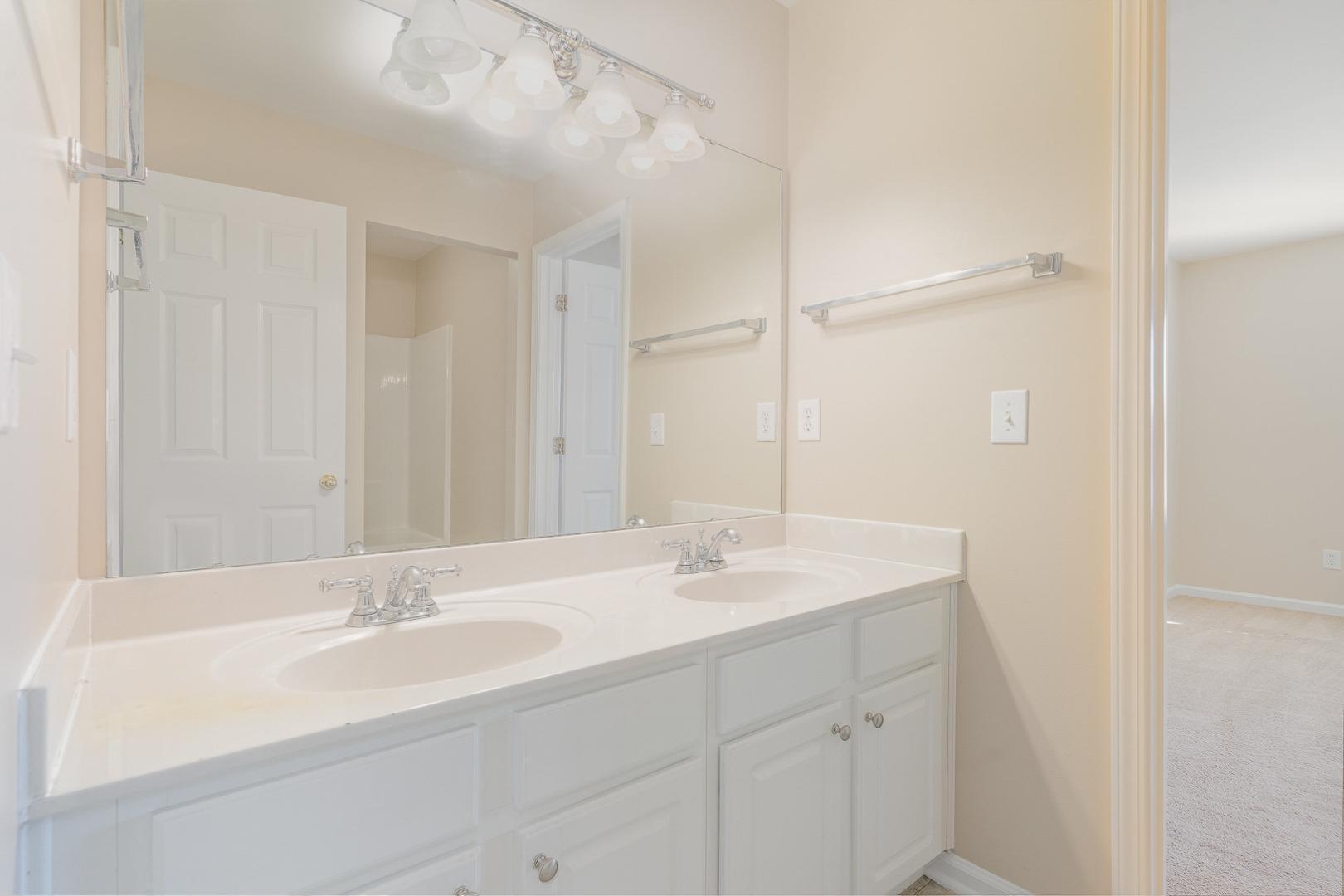 1621 October Road Property Photo 10