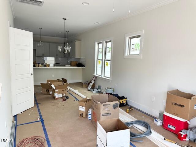 818a Carter Avenue Property Photo 6