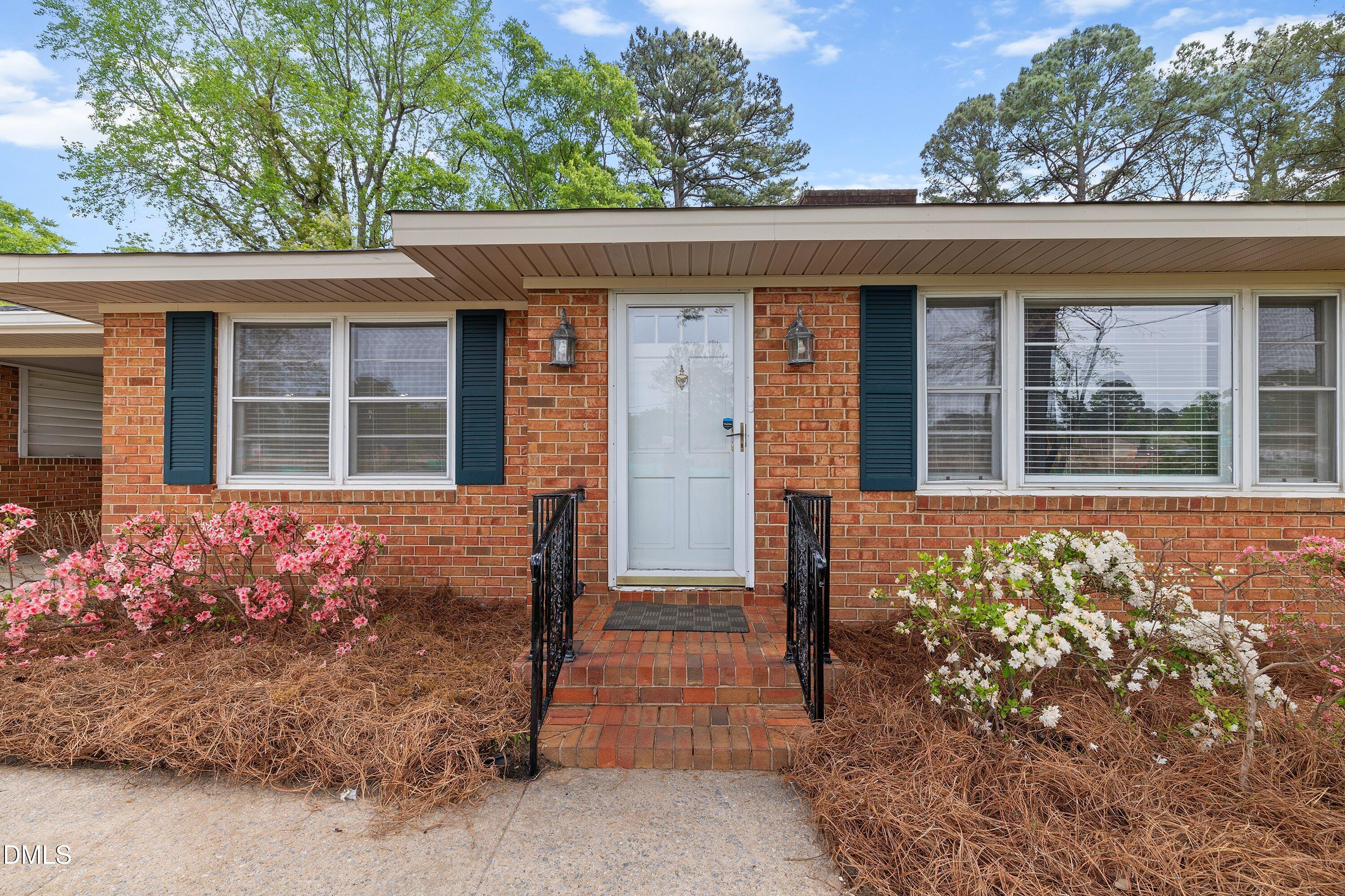 8413 Fayetteville Road Property Photo 7