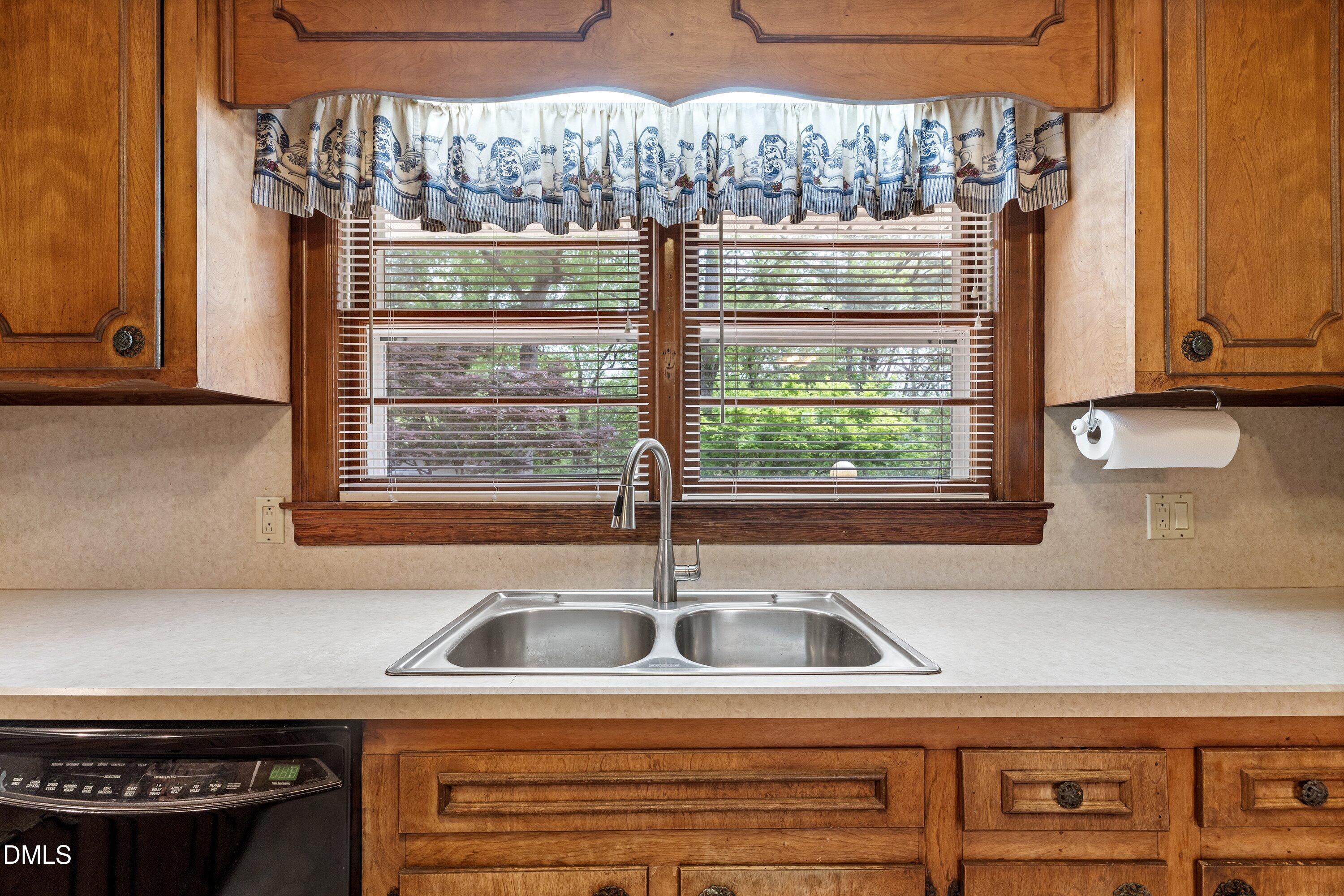 8413 Fayetteville Road Property Photo 17