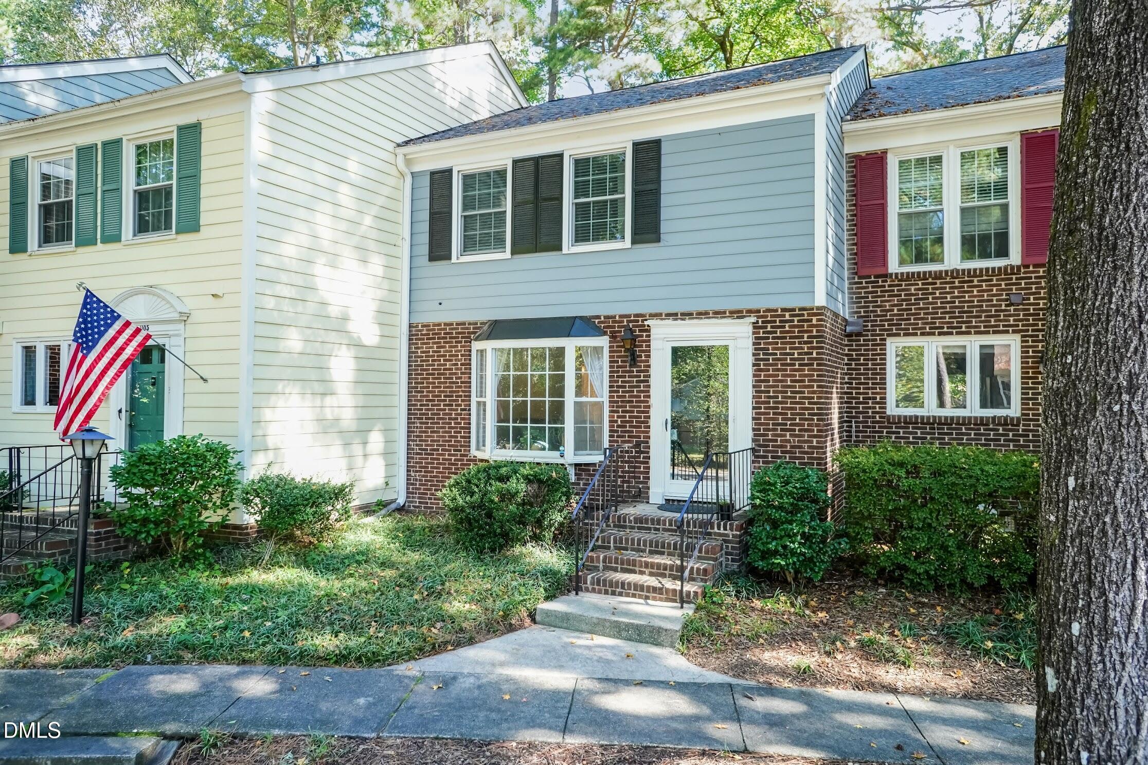 1107 Collington Drive Property Photo 2
