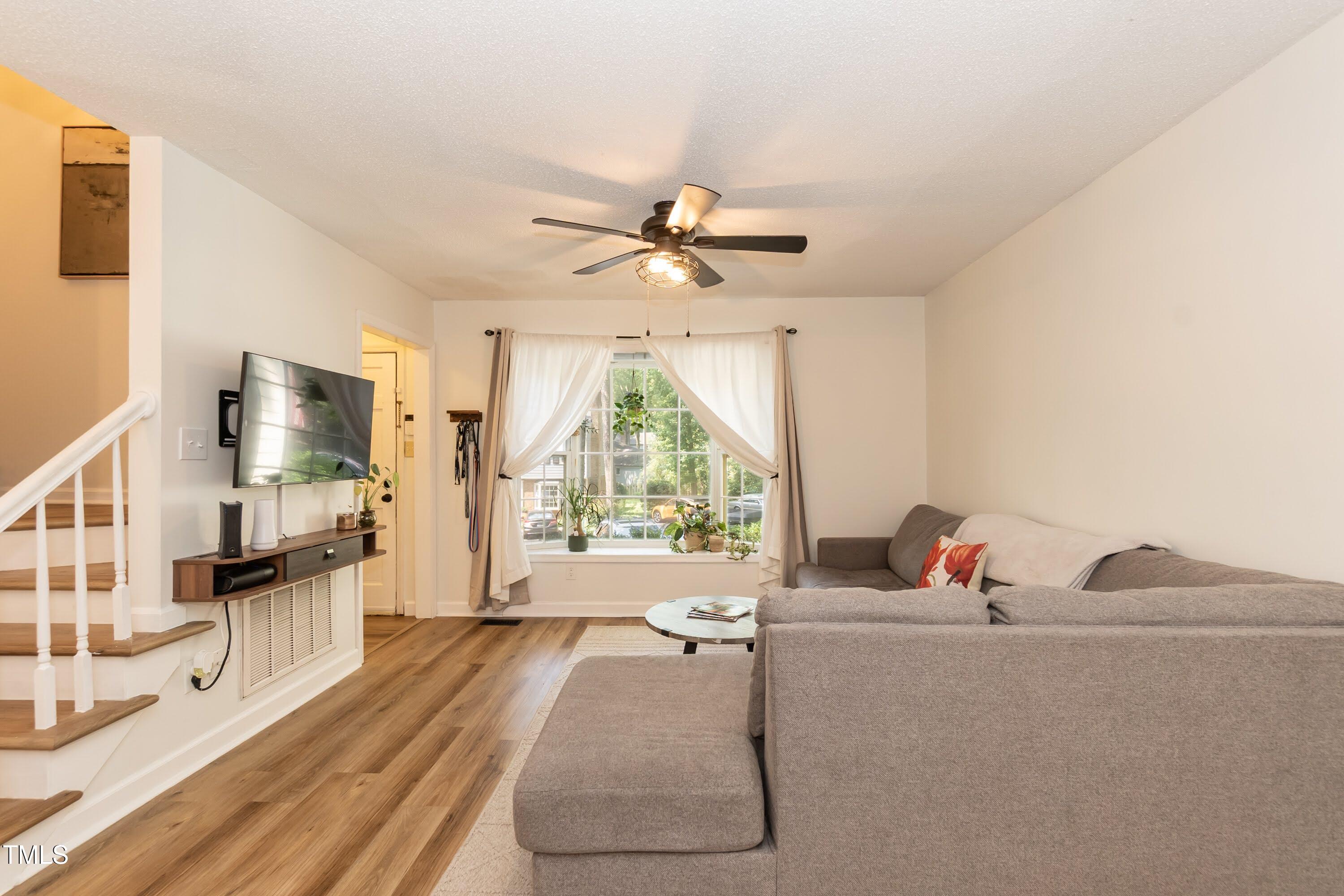 1107 Collington Drive Property Photo 6