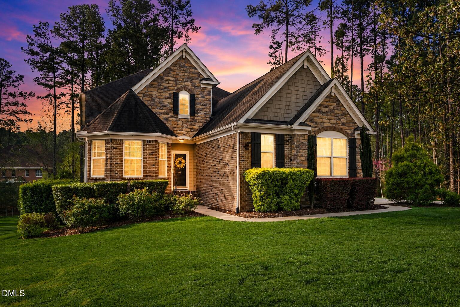 105 Costin Court Property Photo 1