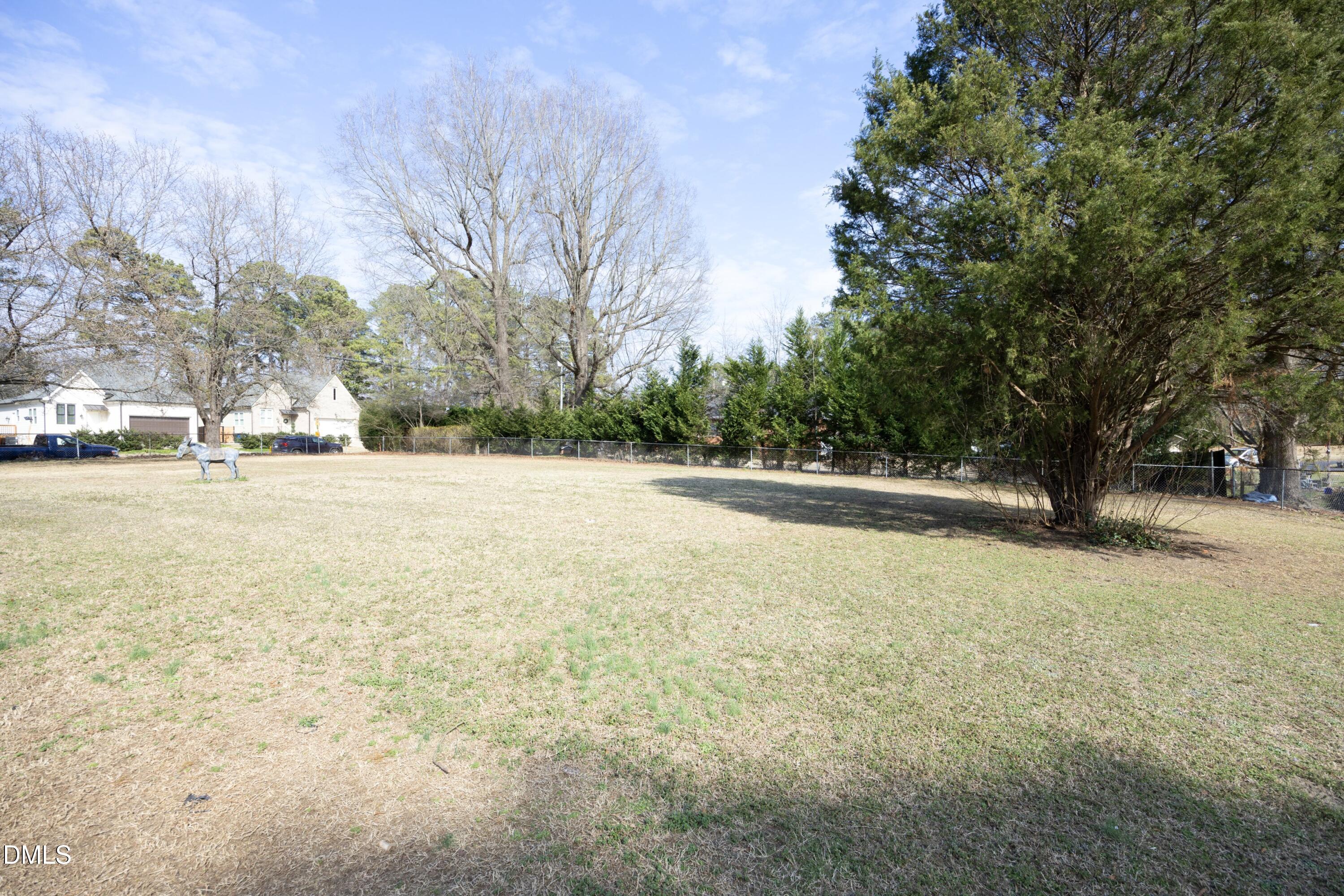 3504 Skycrest Drive Property Photo 3