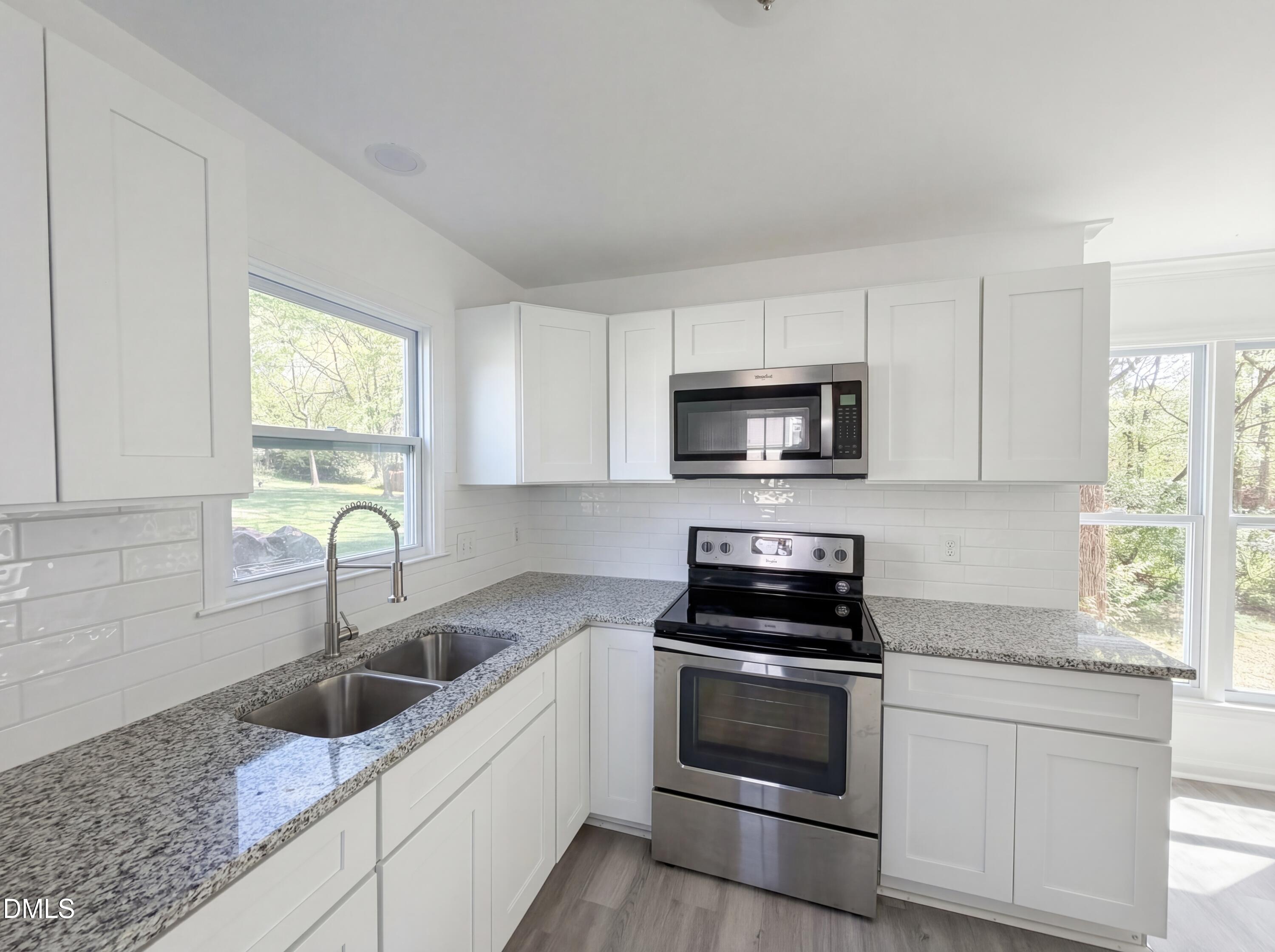 5236 Turf Grass Court Property Photo 7