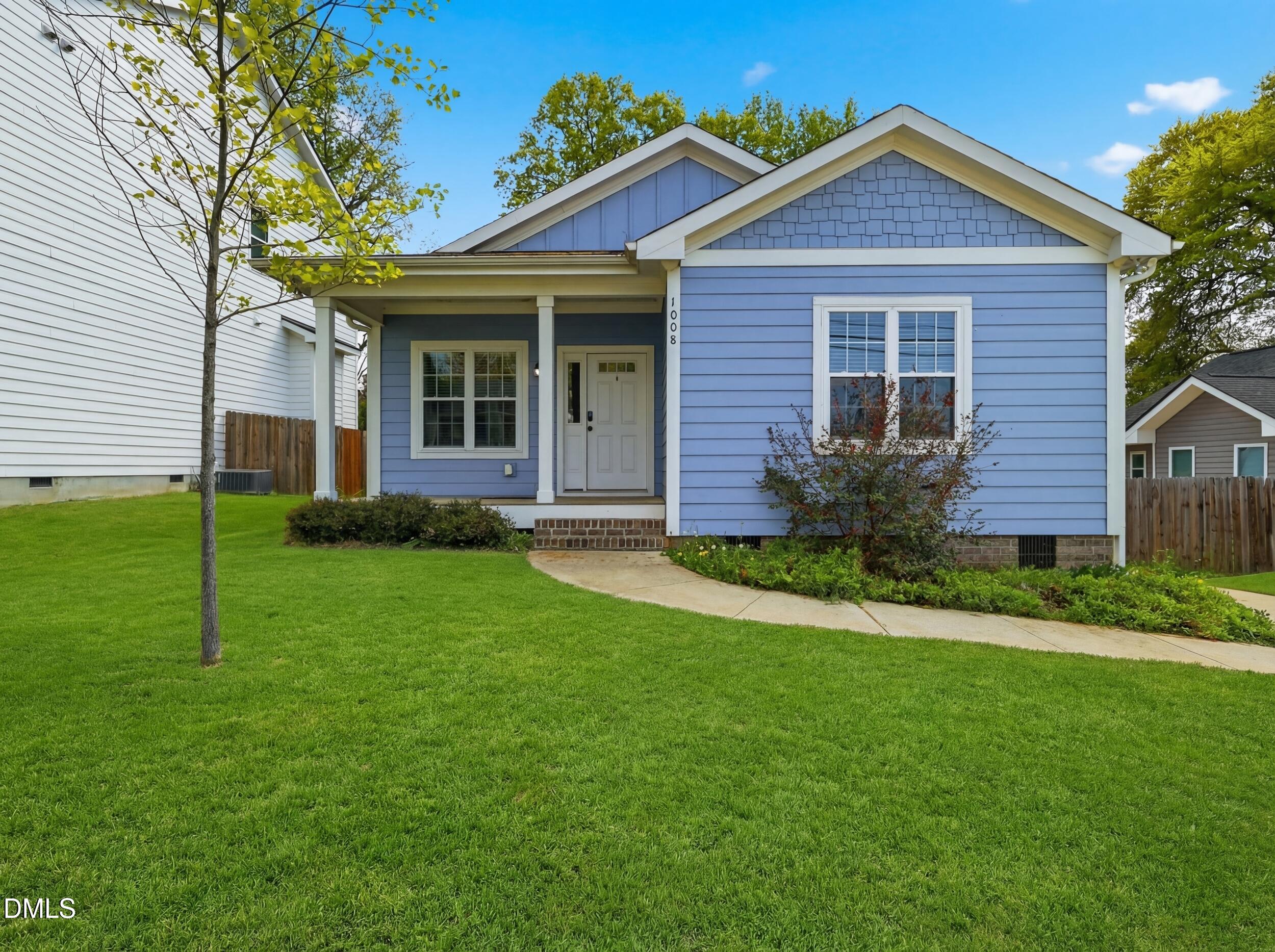 1008 Holloway Street Property Photo 1