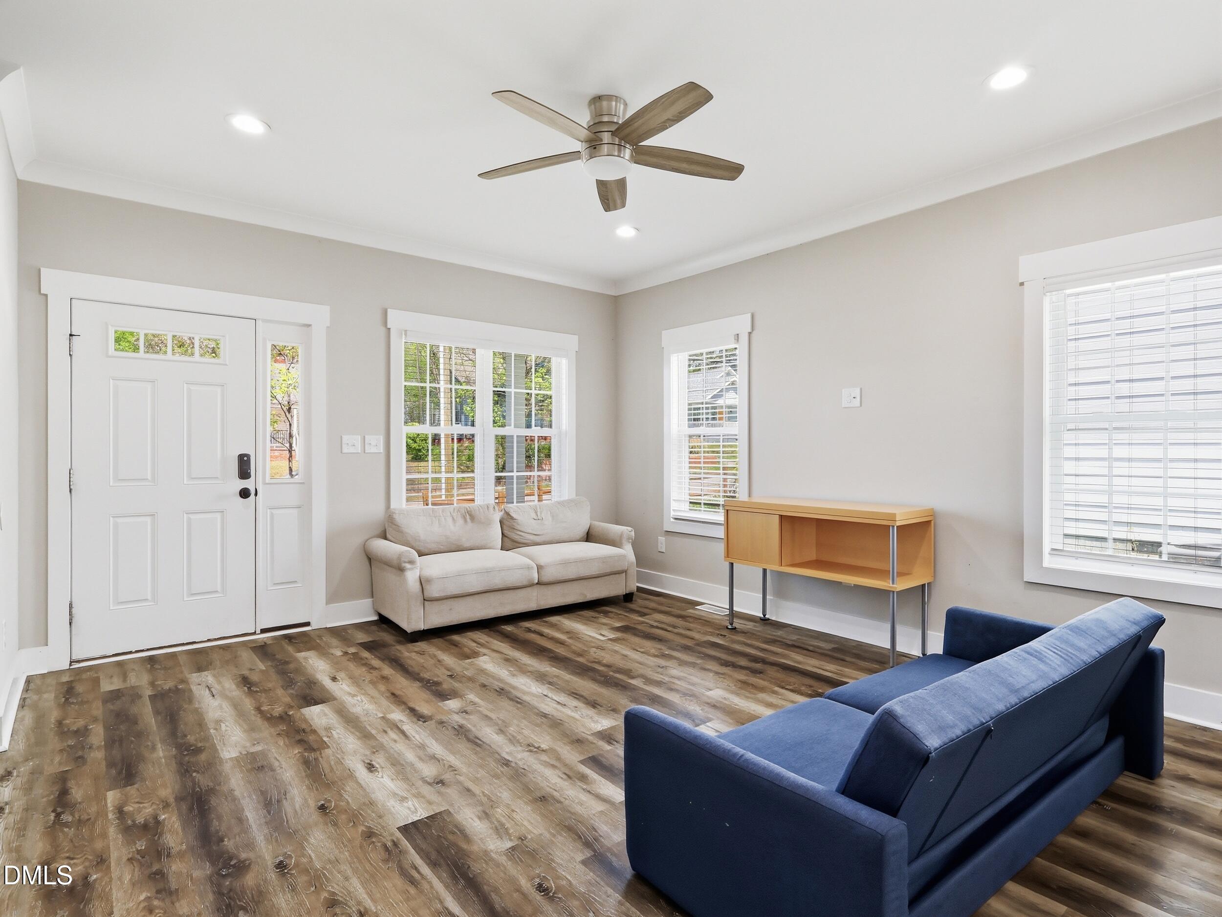 1008 Holloway Street Property Photo 10