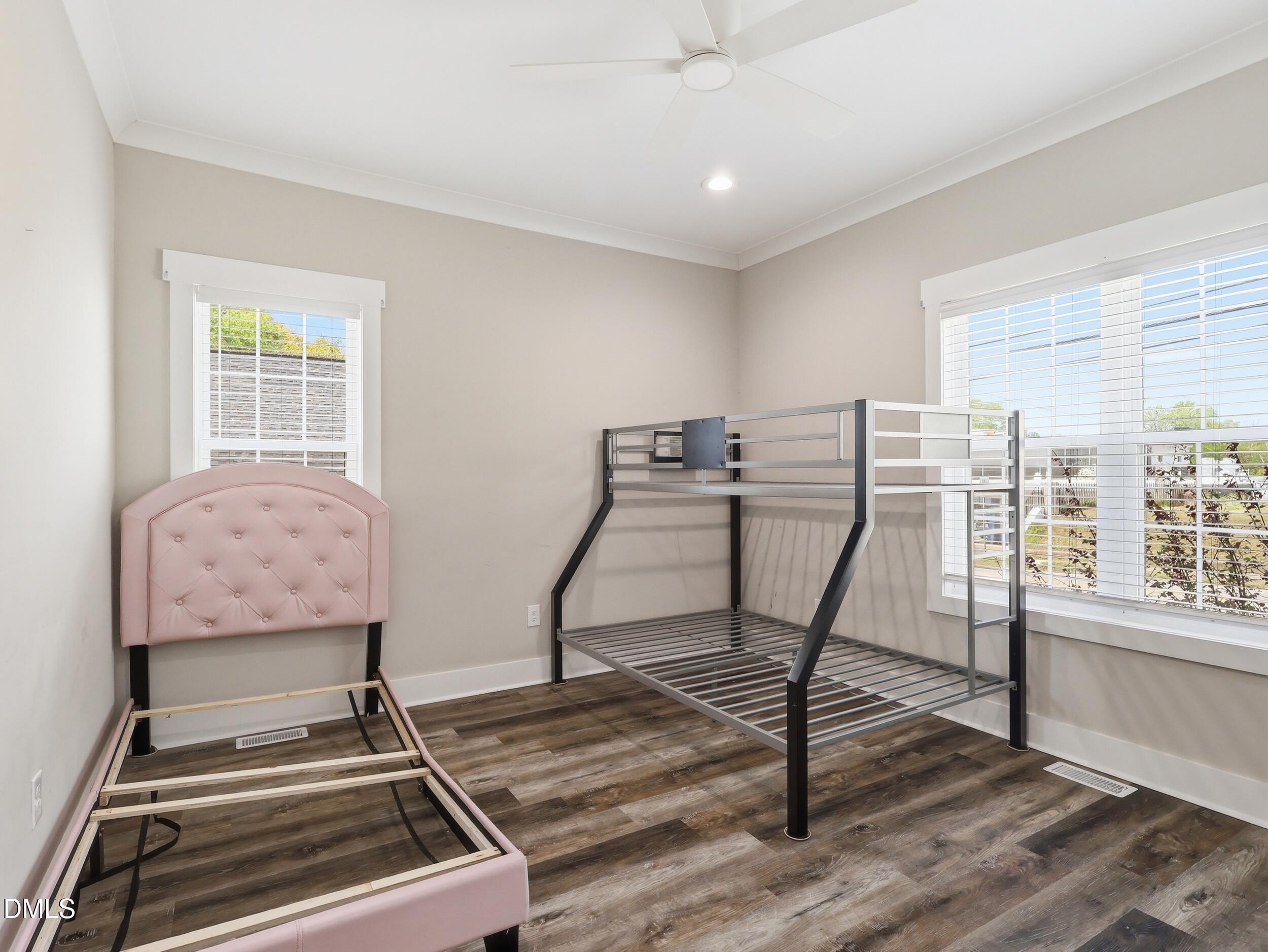 1008 Holloway Street Property Photo 23