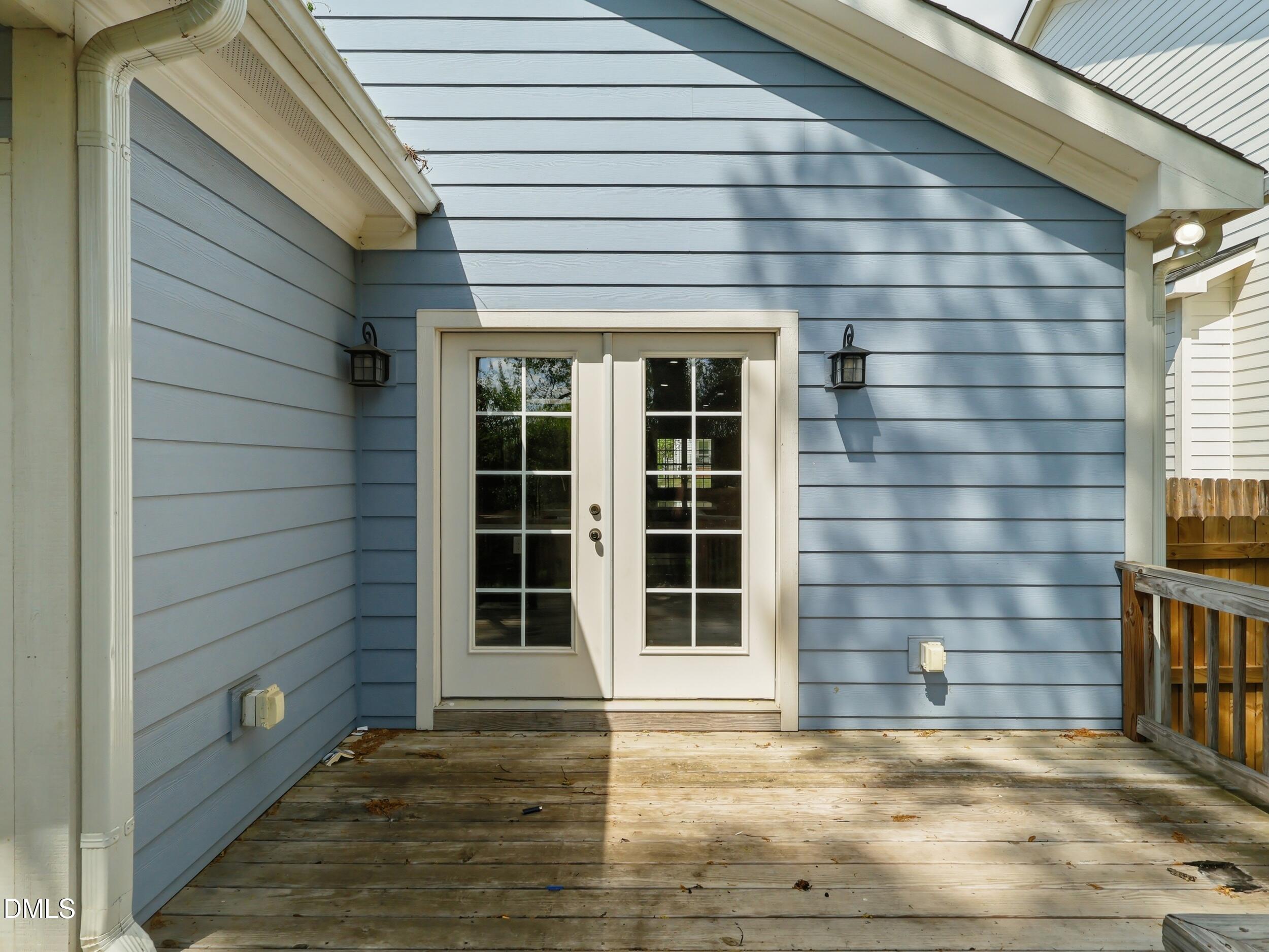 1008 Holloway Street Property Photo 25