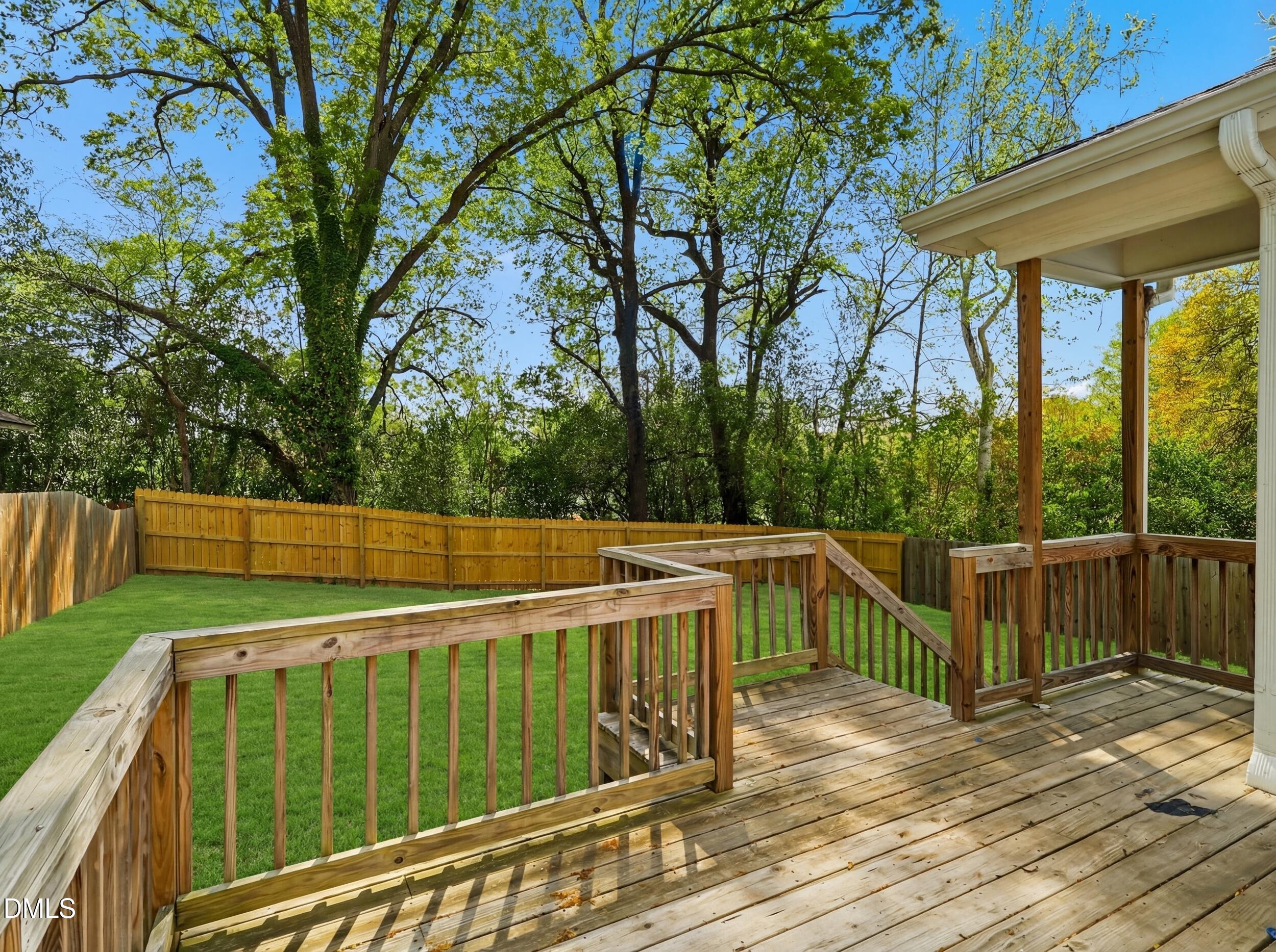 1008 Holloway Street Property Photo 27
