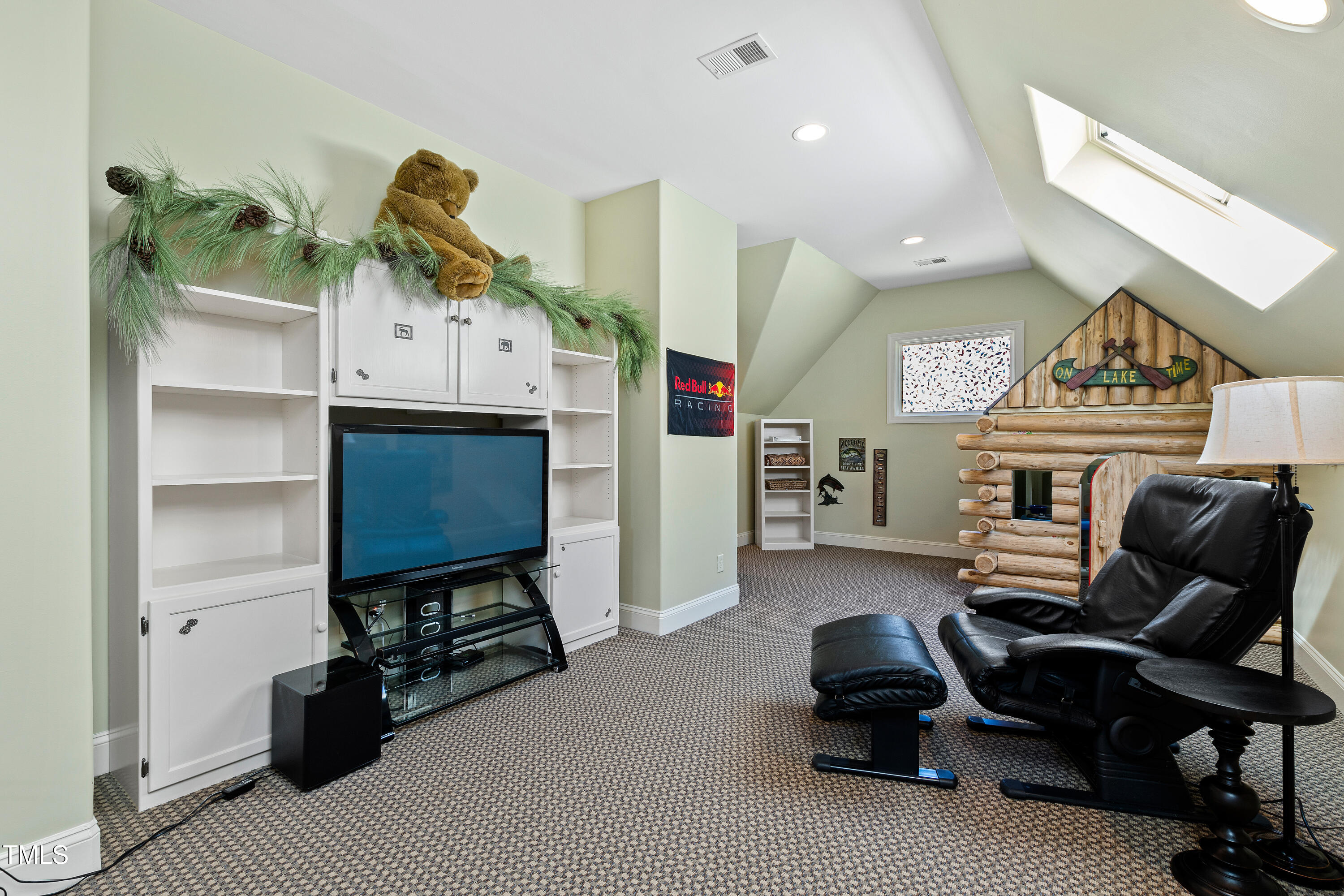 2421 Acanthus Drive Property Photo 63