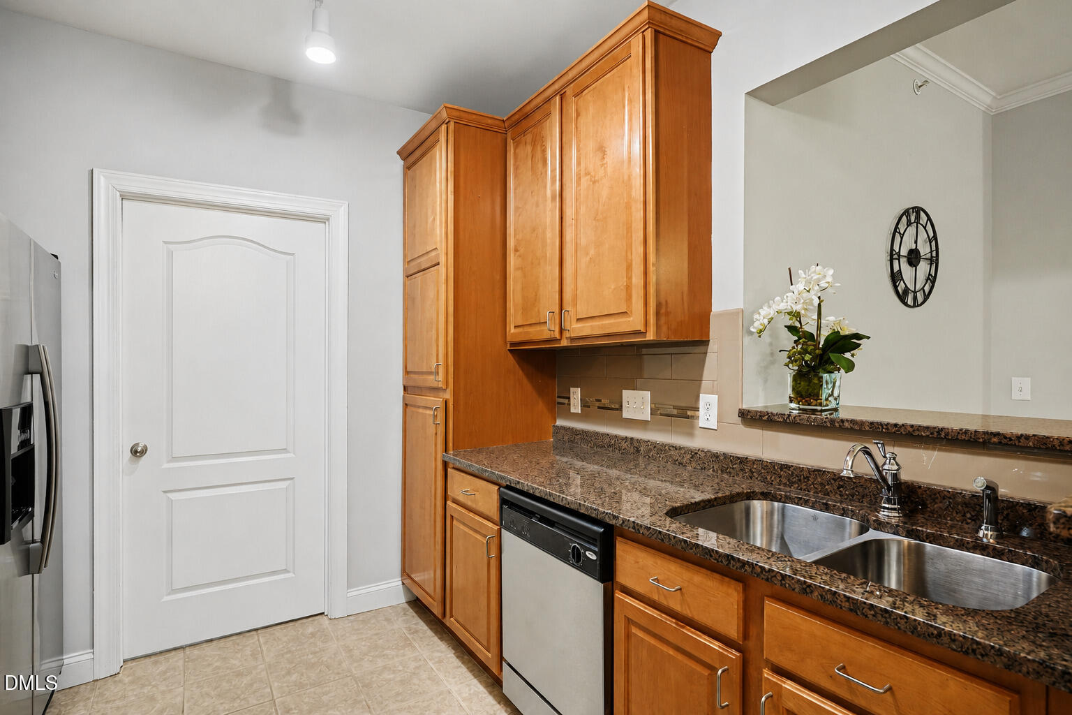 2810 Bedford Green Drive 305 Property Photo 4