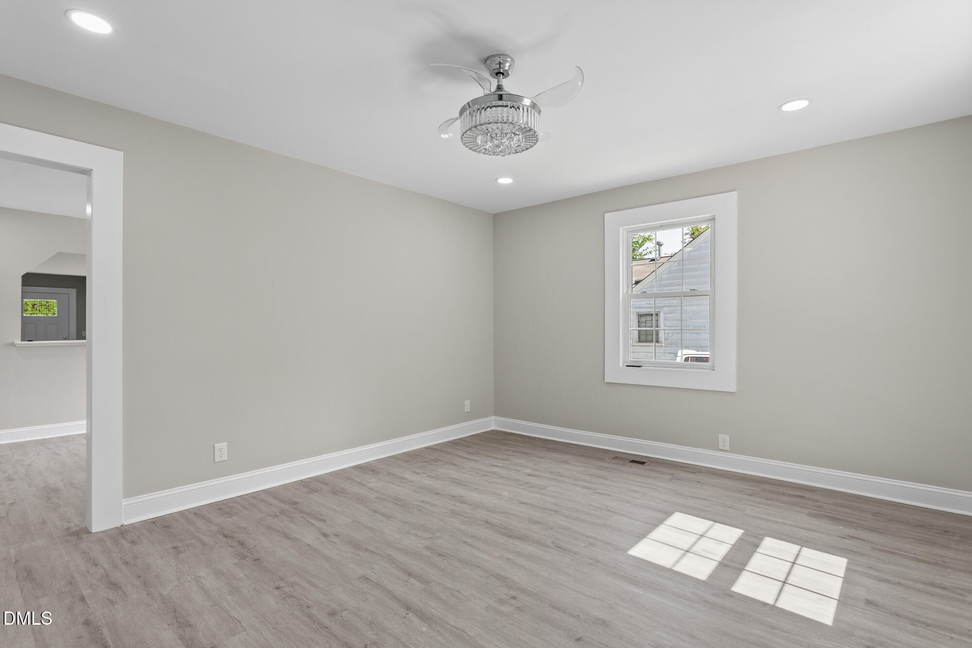 110 W Rockway Street Property Photo 13