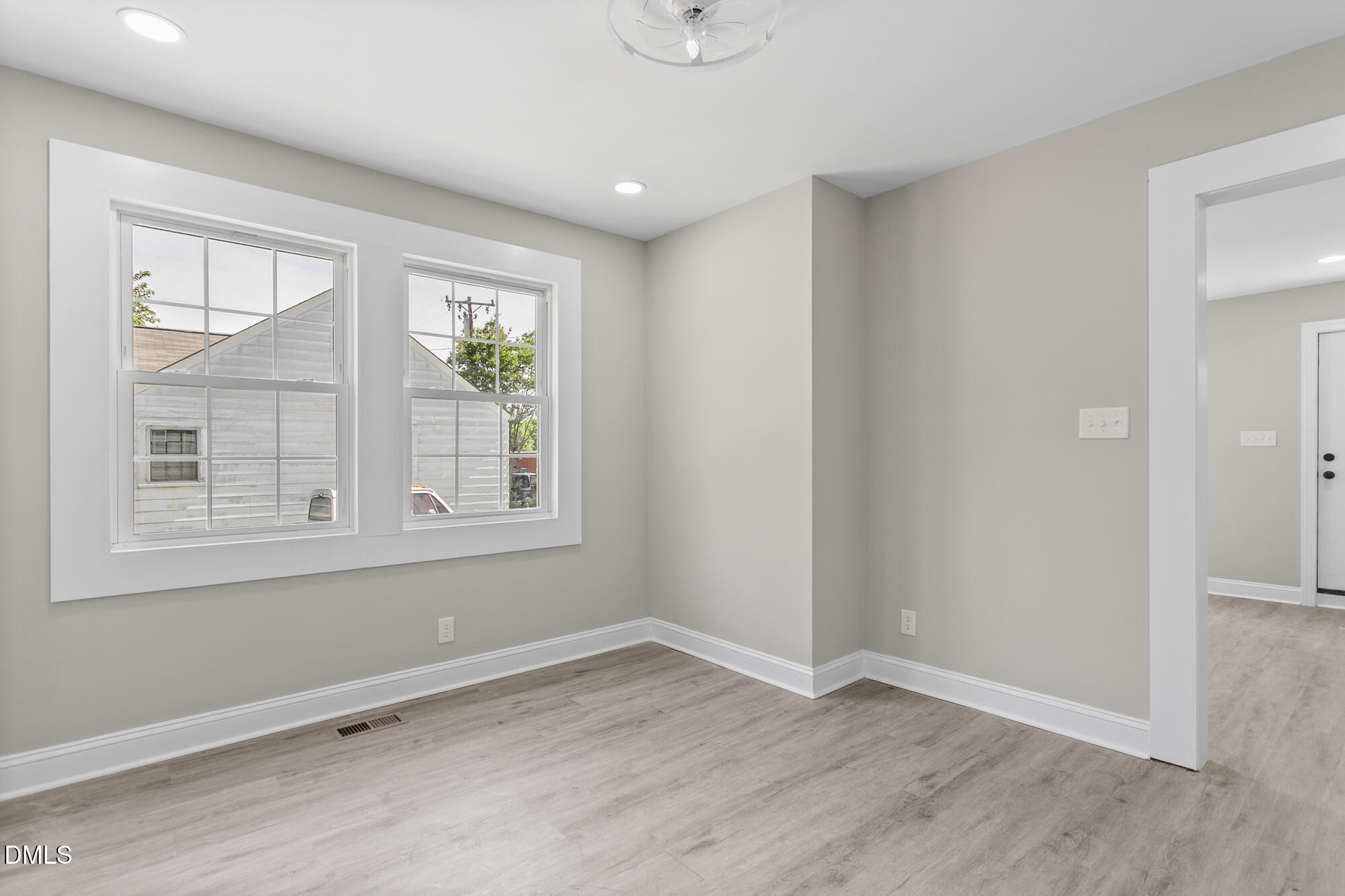 110 W Rockway Street Property Photo 19