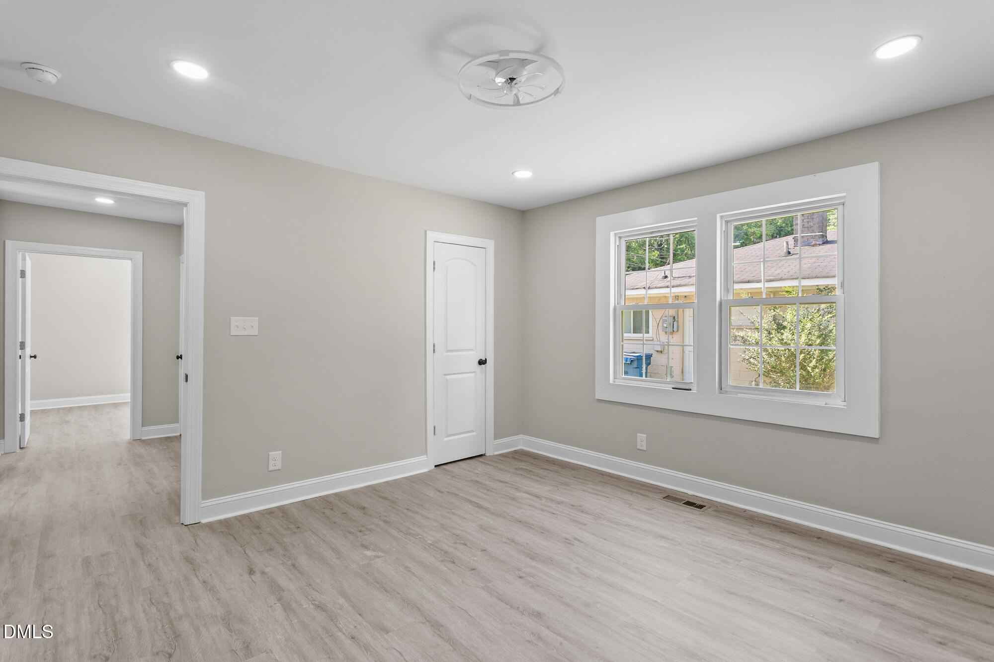 110 W Rockway Street Property Photo 27
