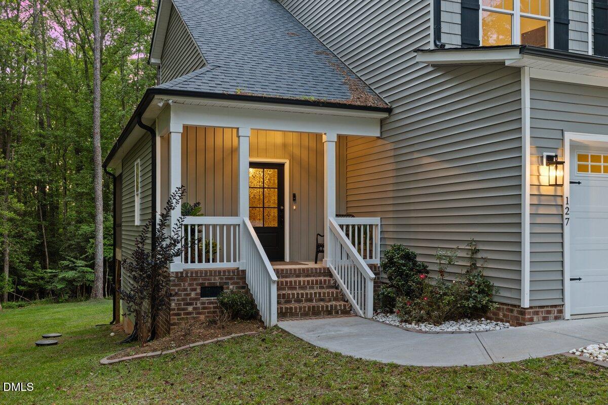 127 Mohawk Drive Property Photo 2