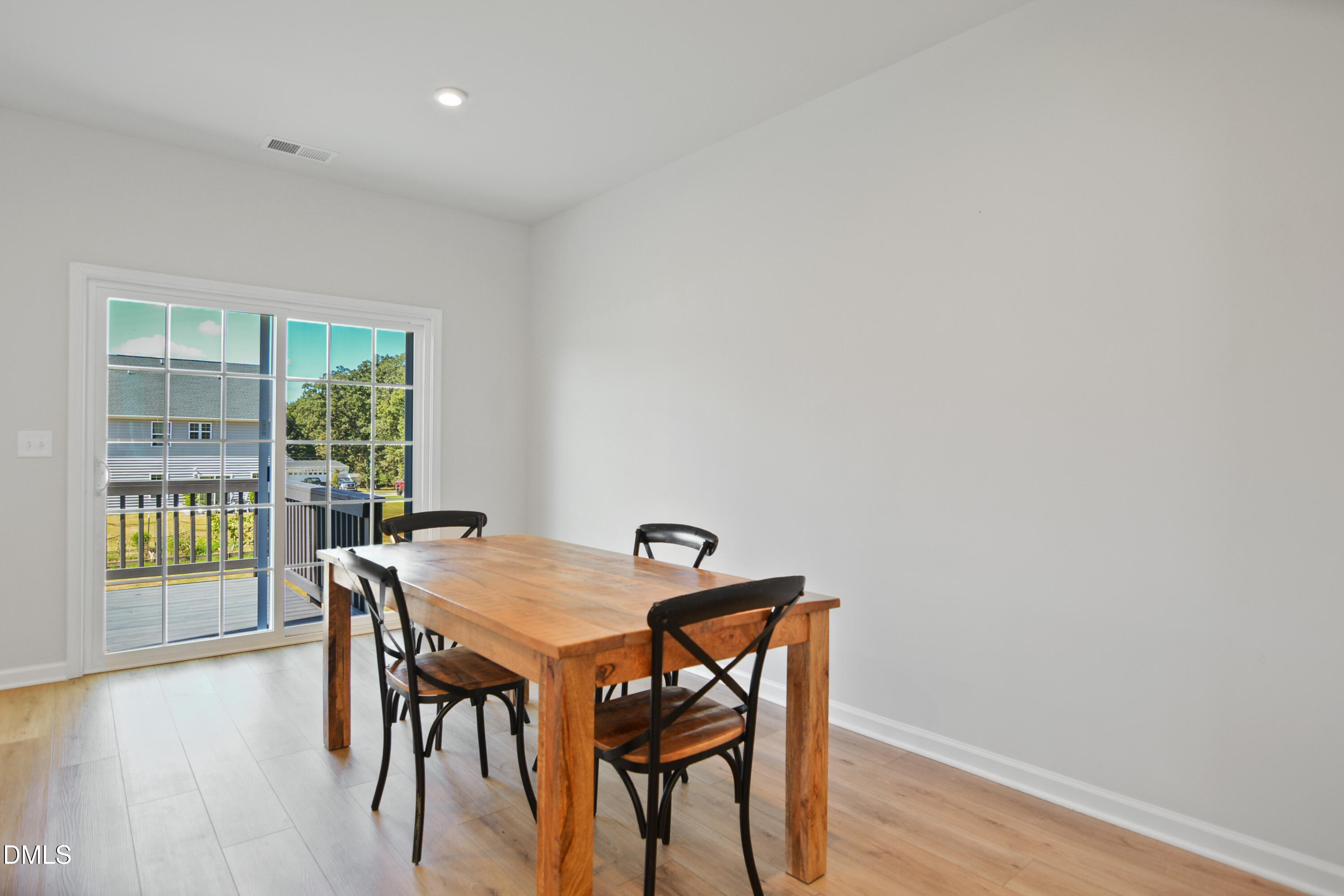 822 Romeria Drive Property Photo 10