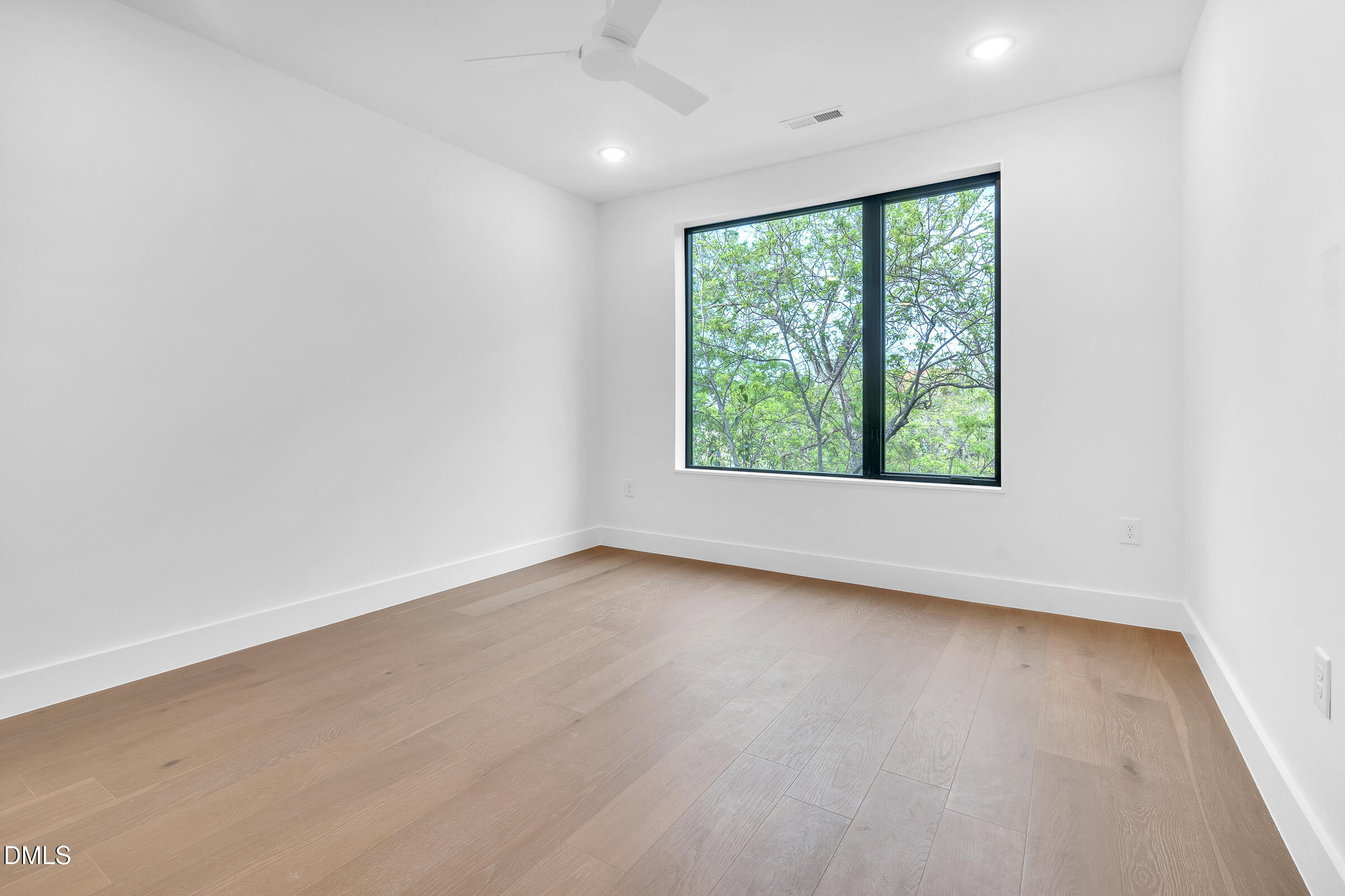 29 Enterprise Street 309 Property Photo 16
