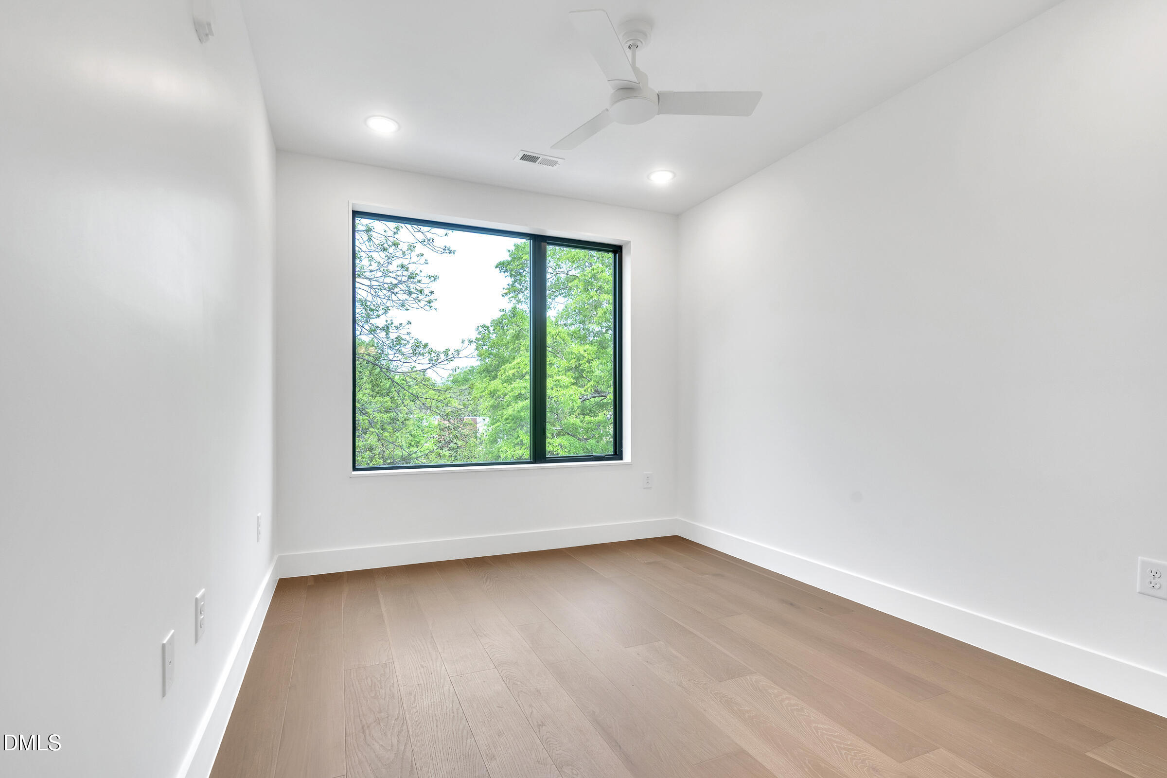 29 Enterprise Street 309 Property Photo 21