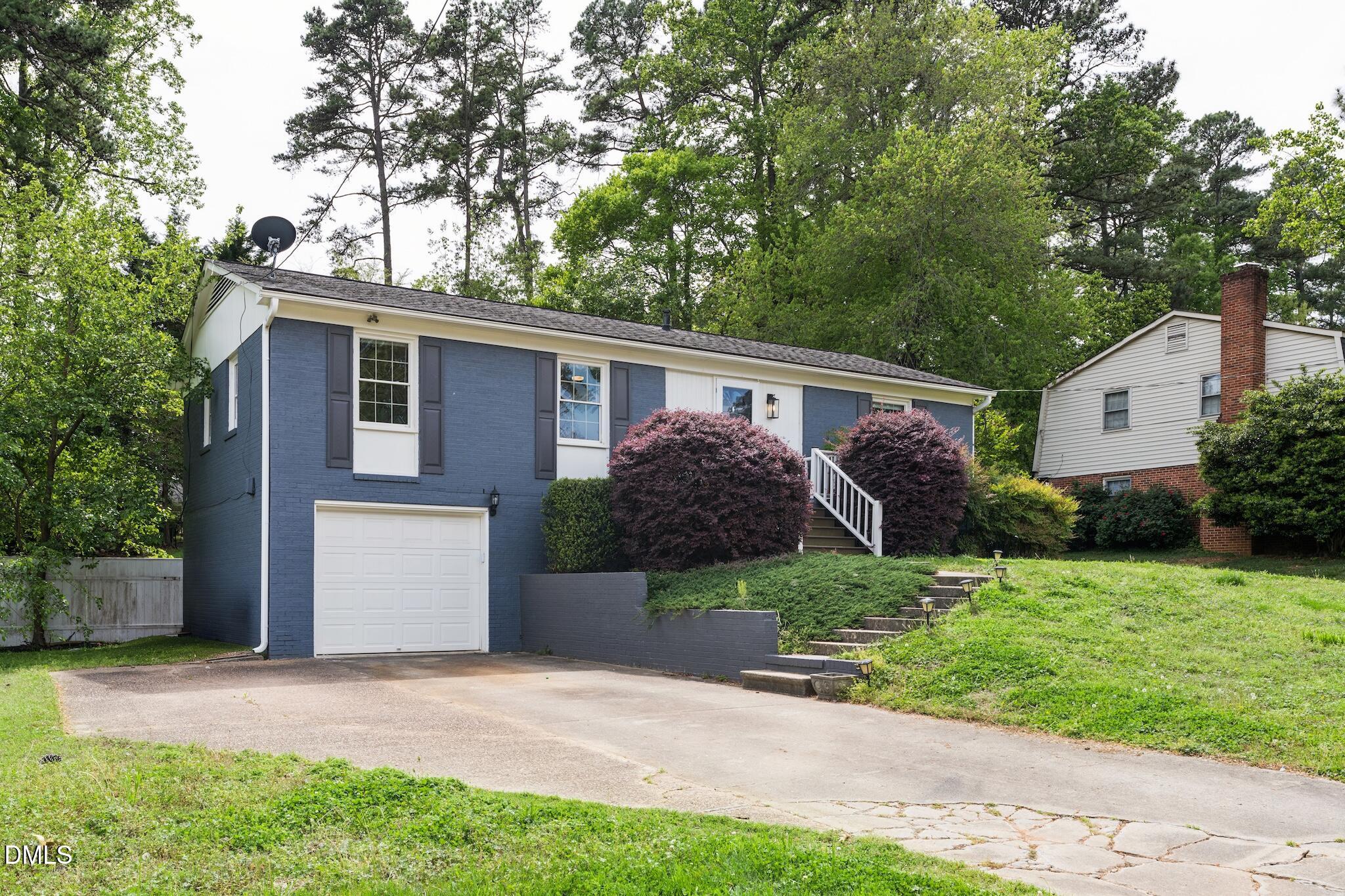 412 Pinecroft Drive Property Photo 7