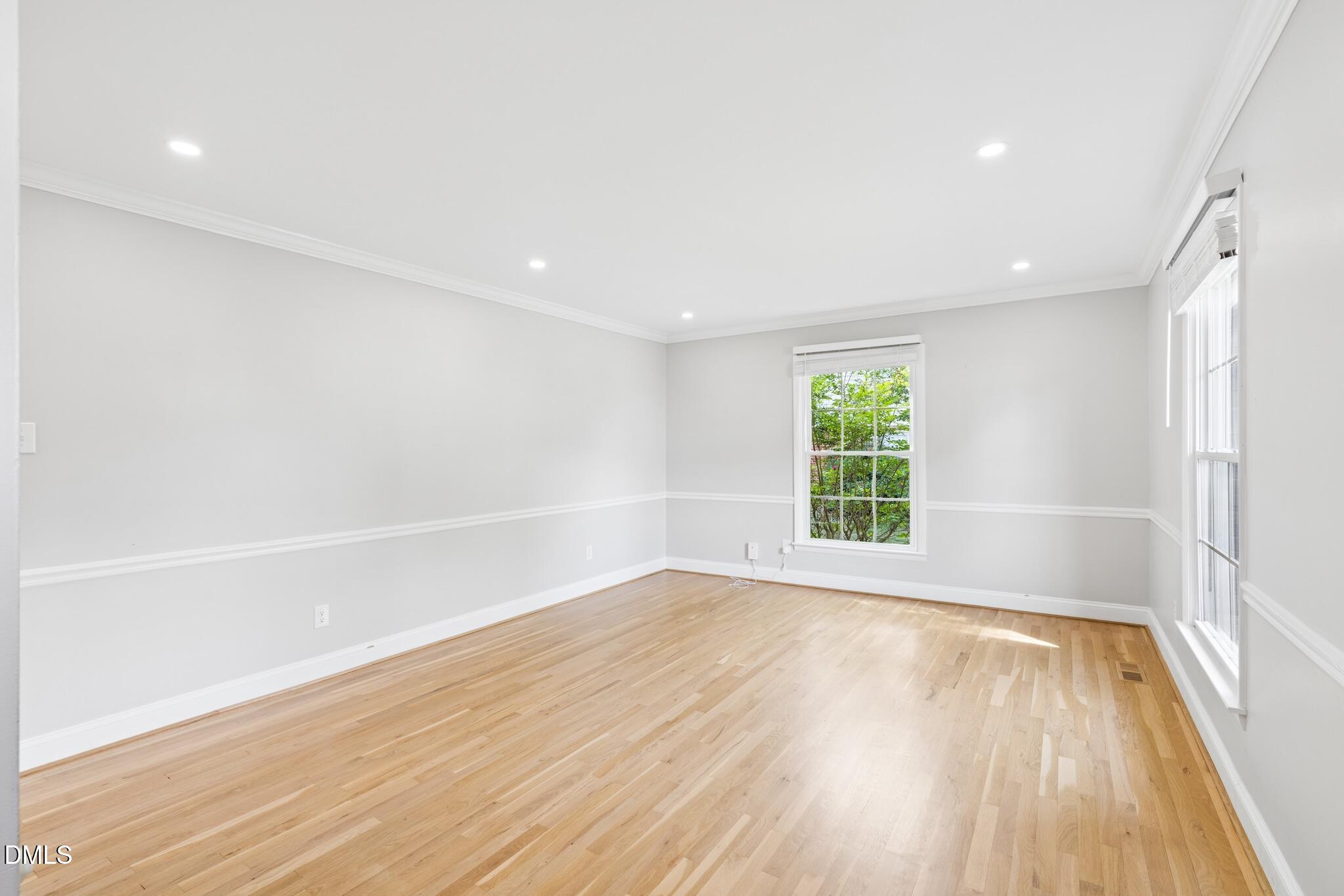 412 Pinecroft Drive Property Photo 10